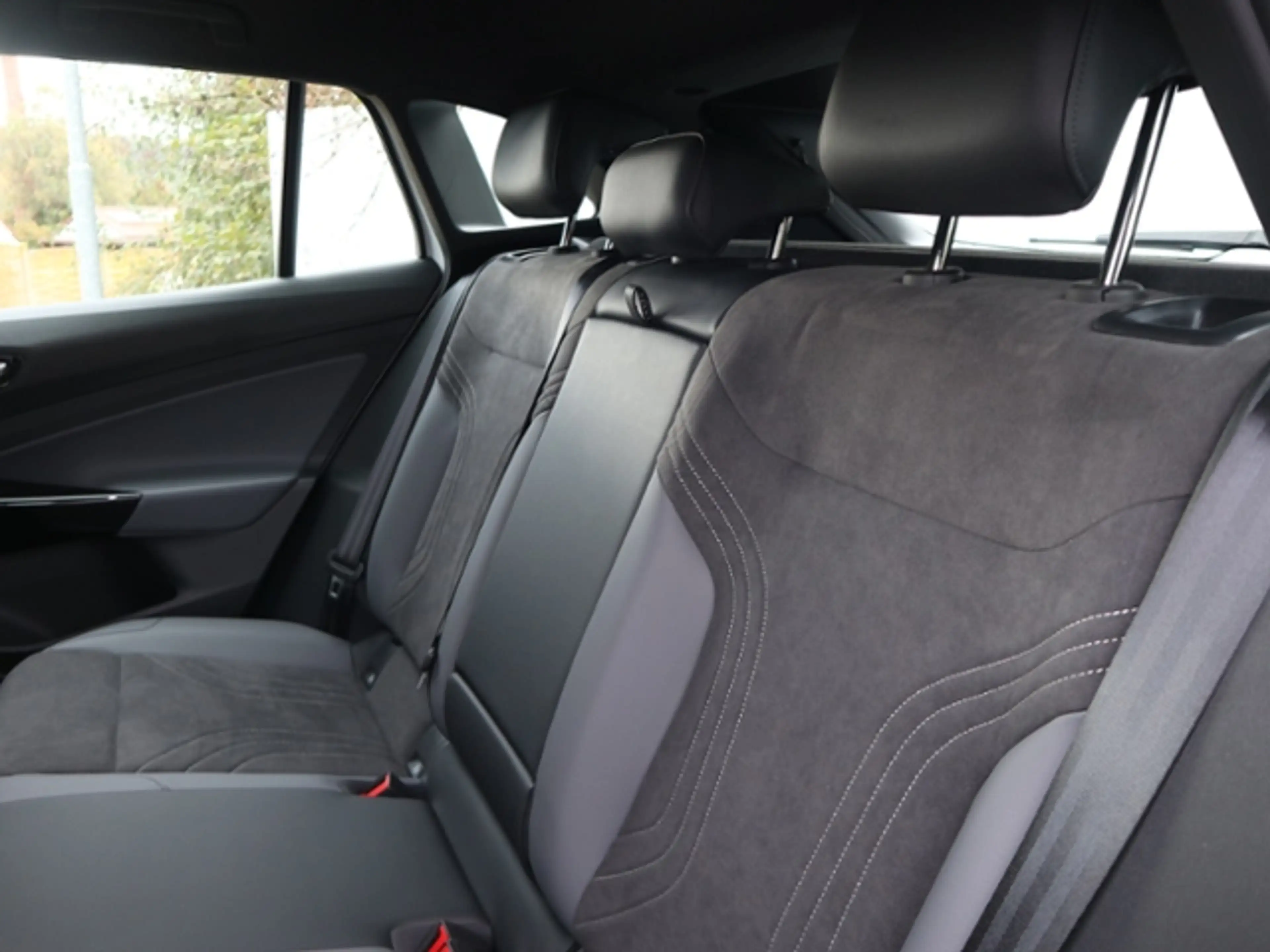 Volkswagen ID.4 Pure Performance ACC/APP/NAVI — photo 9