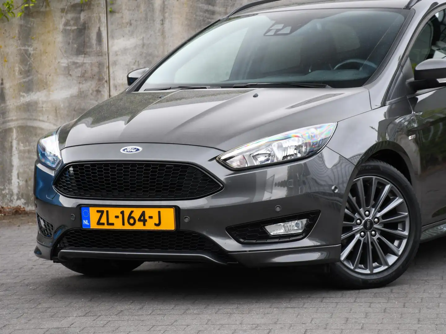 Ford Focus Wagon ST-Line 1.0 Ecoboost 140pk TREKHAAK | CRUISE Gris - 2