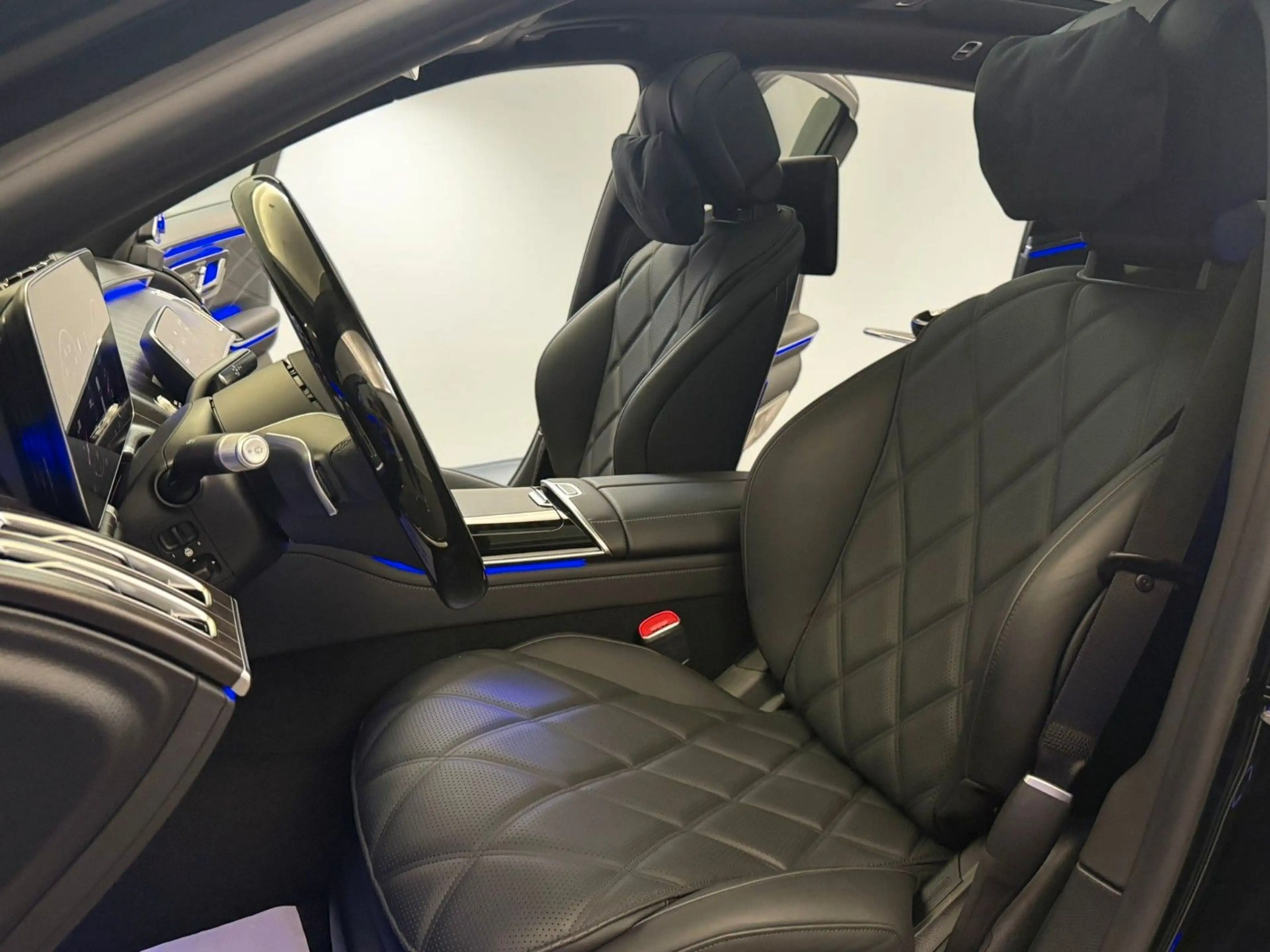 Mercedes-Benz S 680 MAYBACH*NIGHT SERIES*2026*HIGH END INTERIE — photo 12