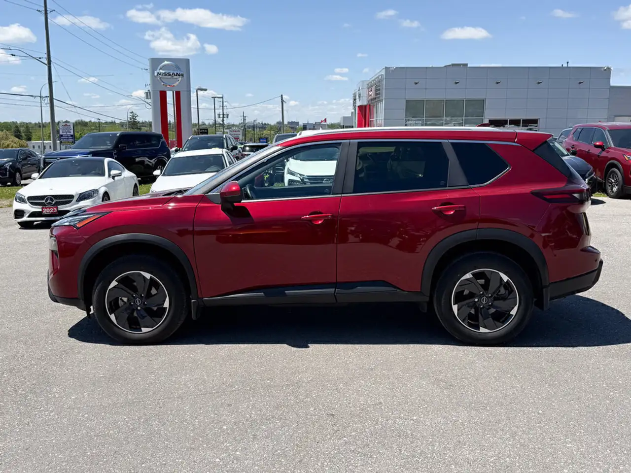 Nissan Rogue снимка Nissan Rogue