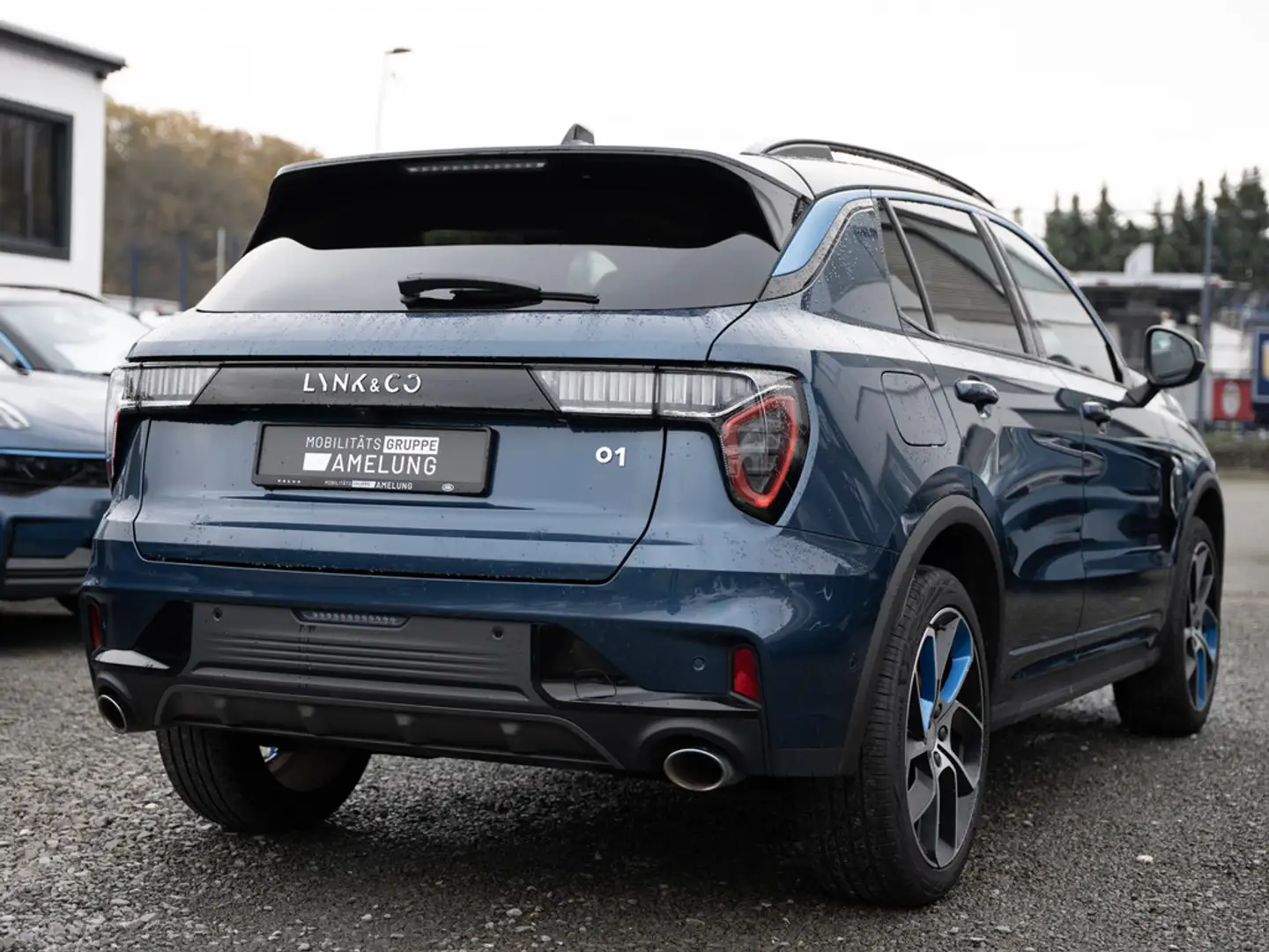 Lynk & Co 01 PHEV SHZ NAVI KEYLESS MEMORY ACC LED PANO Blau - 2