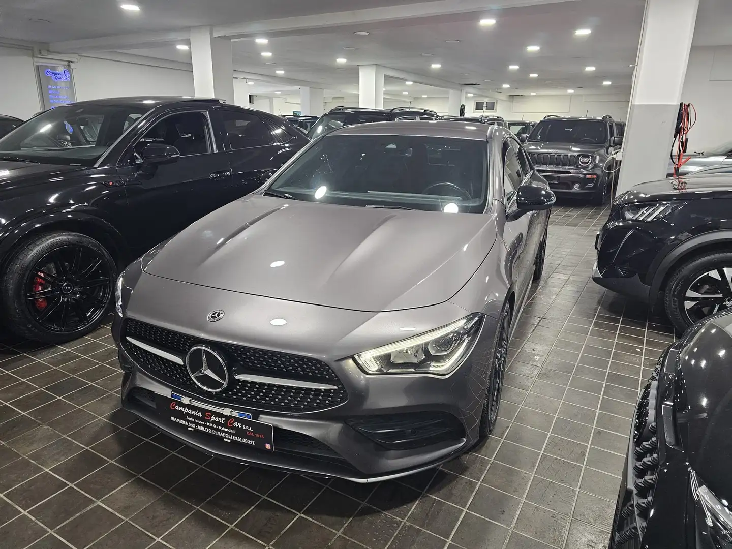 Mercedes-Benz CLA 200 PREMIUM AMG LINE 2.0d 150CV CAMBIO AUTOMATIC Gris - 1