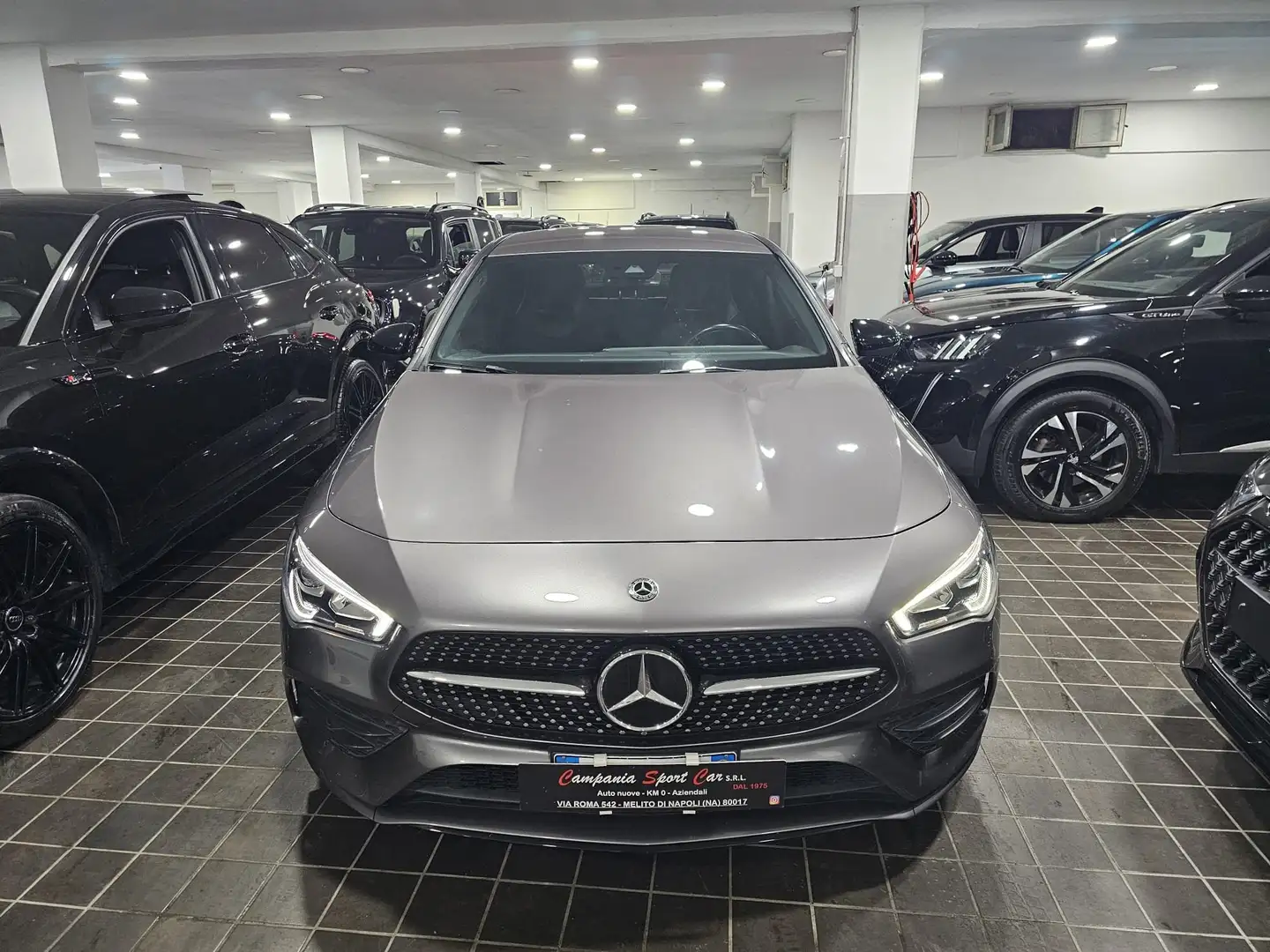 Mercedes-Benz CLA 200 PREMIUM AMG LINE 2.0d 150CV CAMBIO AUTOMATIC Gris - 2