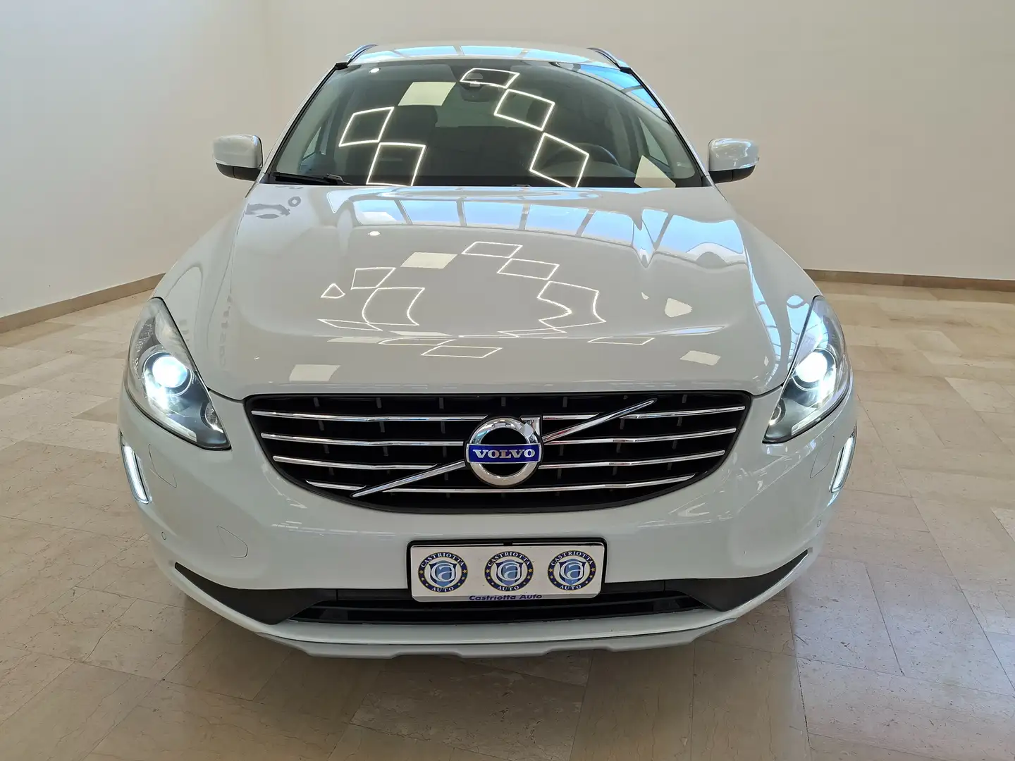 Volvo XC60 2.4 d4 Summum awd 190cv geartronic  !!! Bianco - 2