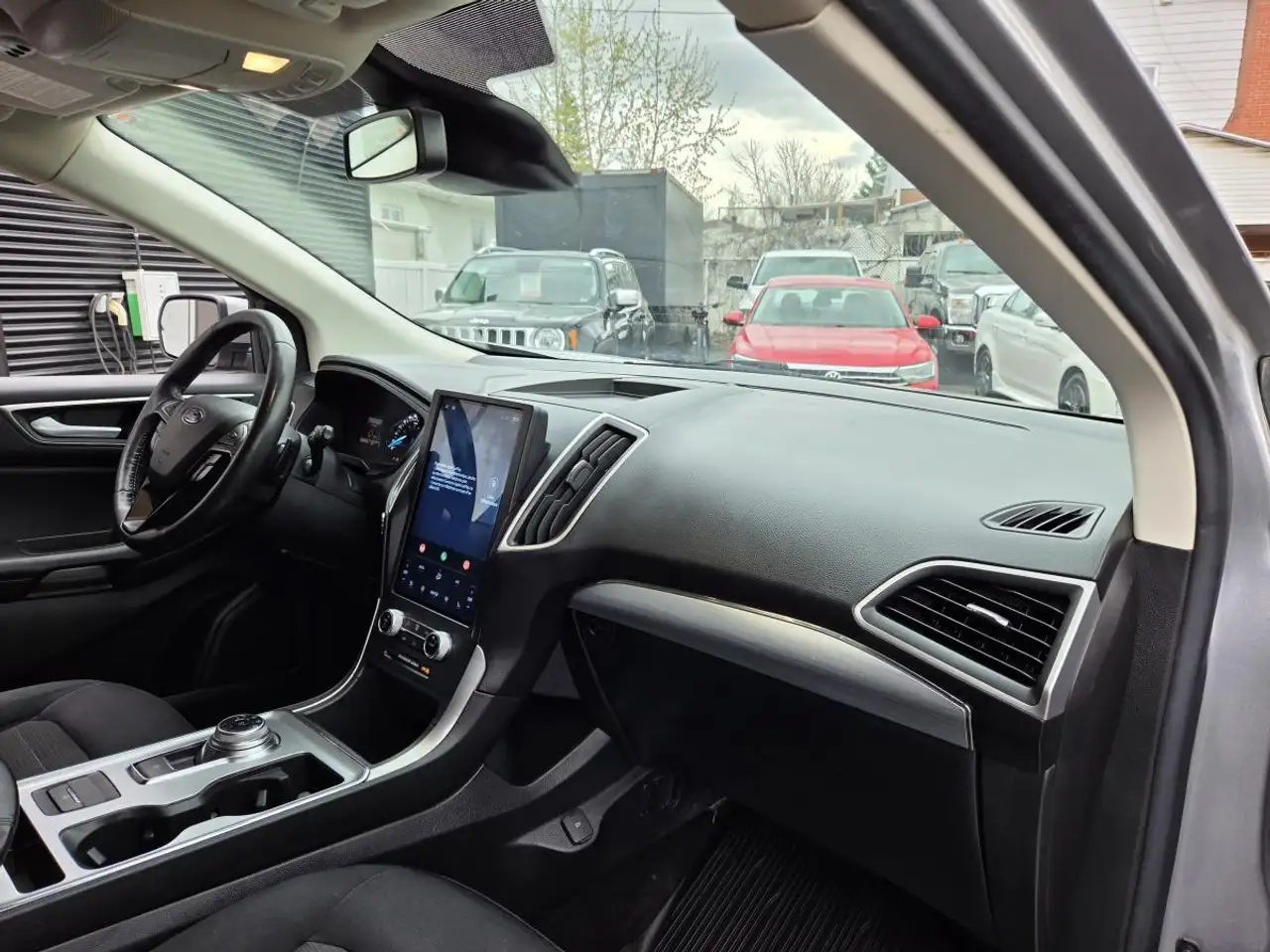 Ford Edge photo Ford Edge