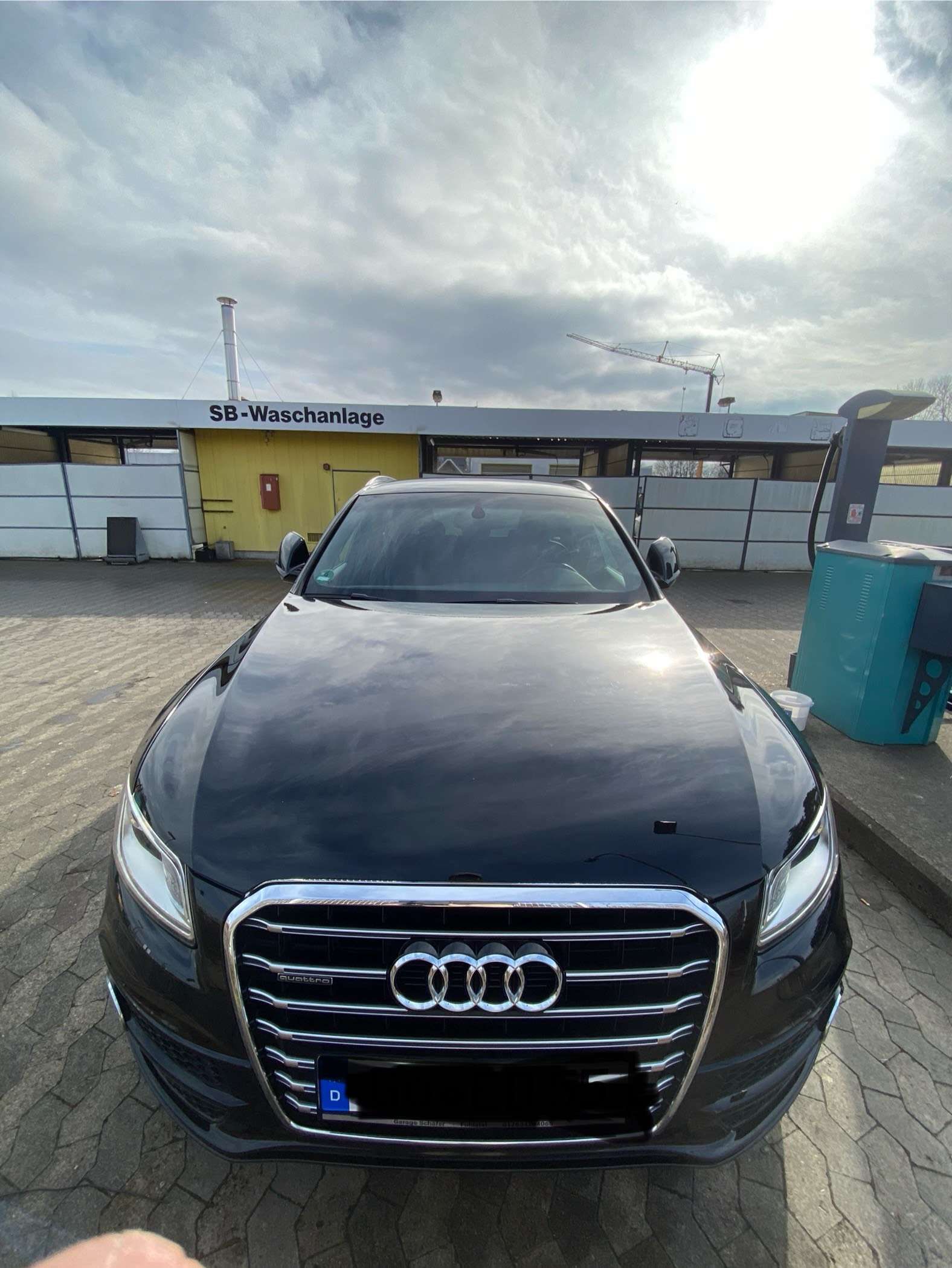 Second hand Audi Q5 3.0