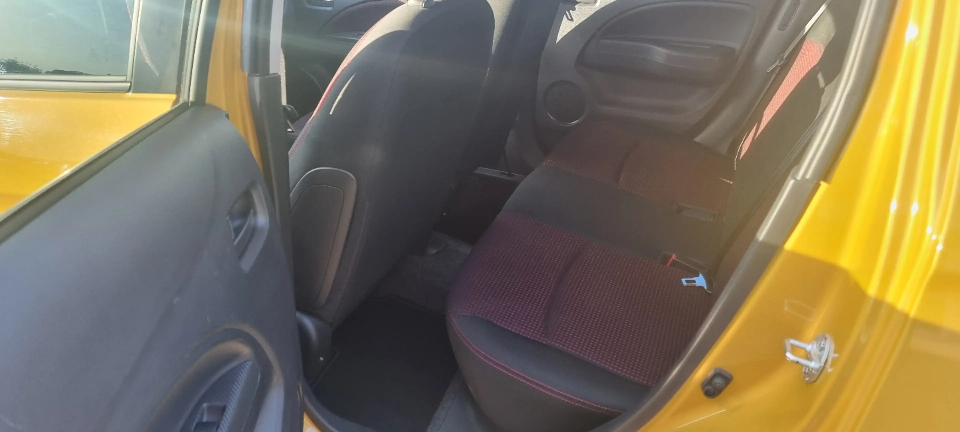 Mitsubishi Space Star Select+ Black1.2 MIVEC ClearTec CVT — photo 6