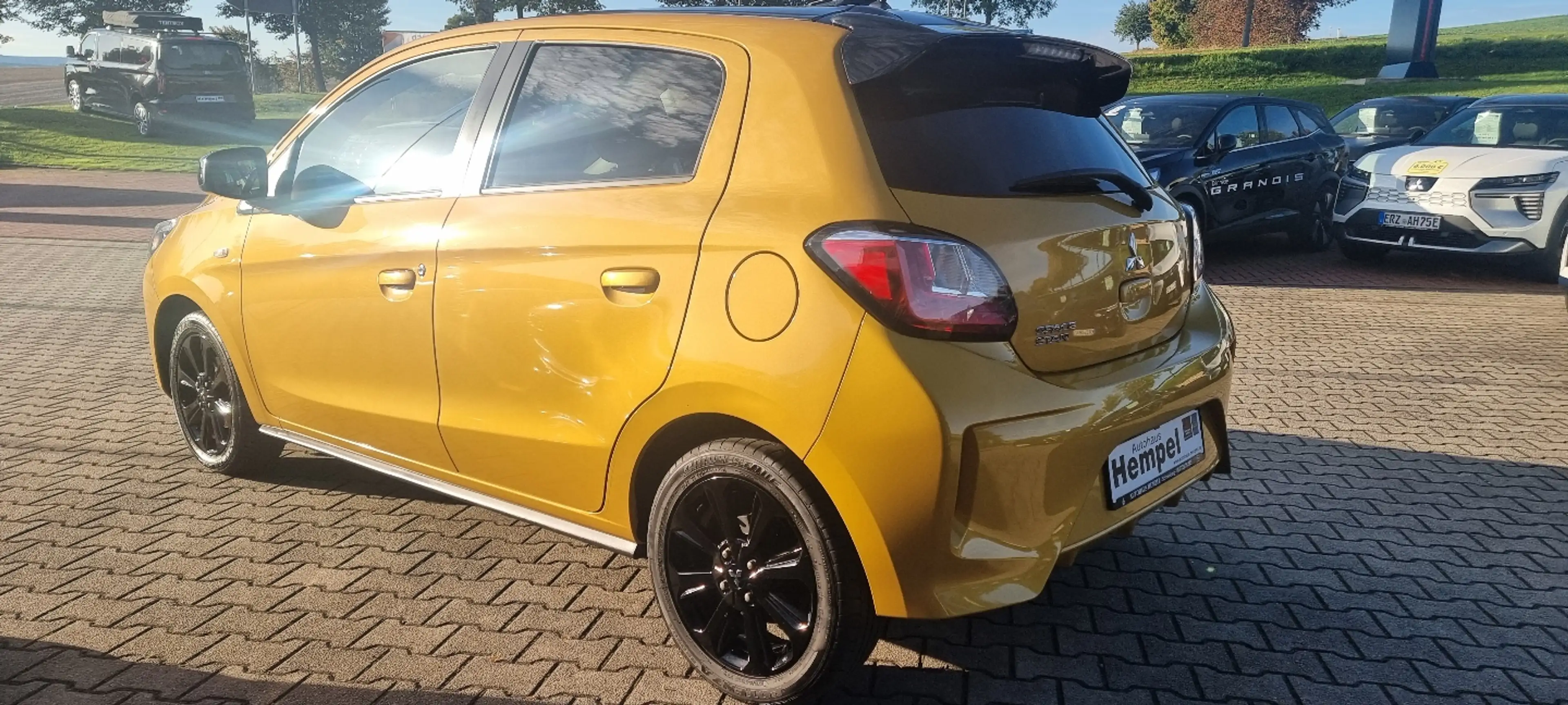 Mitsubishi Space Star Select+ Black1.2 MIVEC ClearTec CVT — photo 3