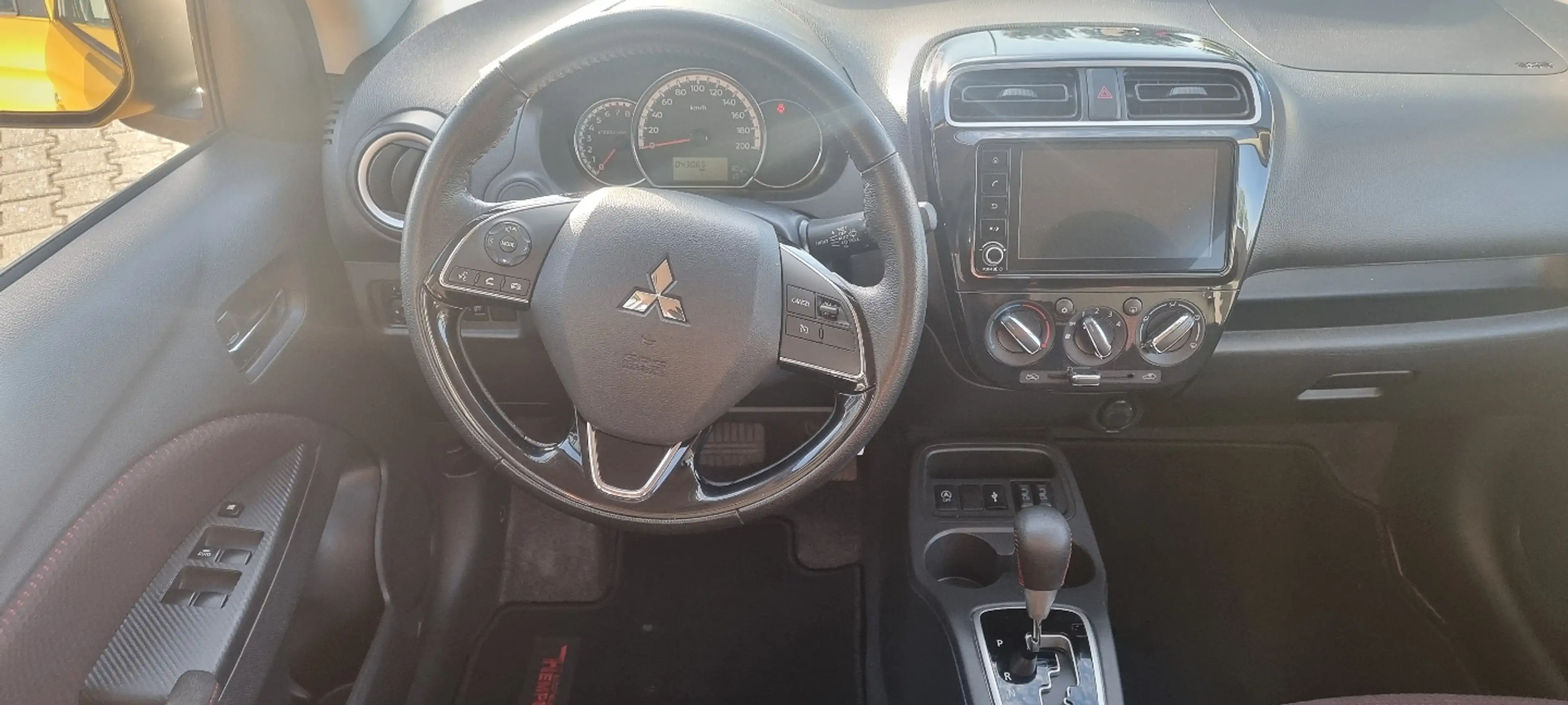 Mitsubishi Space Star Select+ Black1.2 MIVEC ClearTec CVT — photo 11