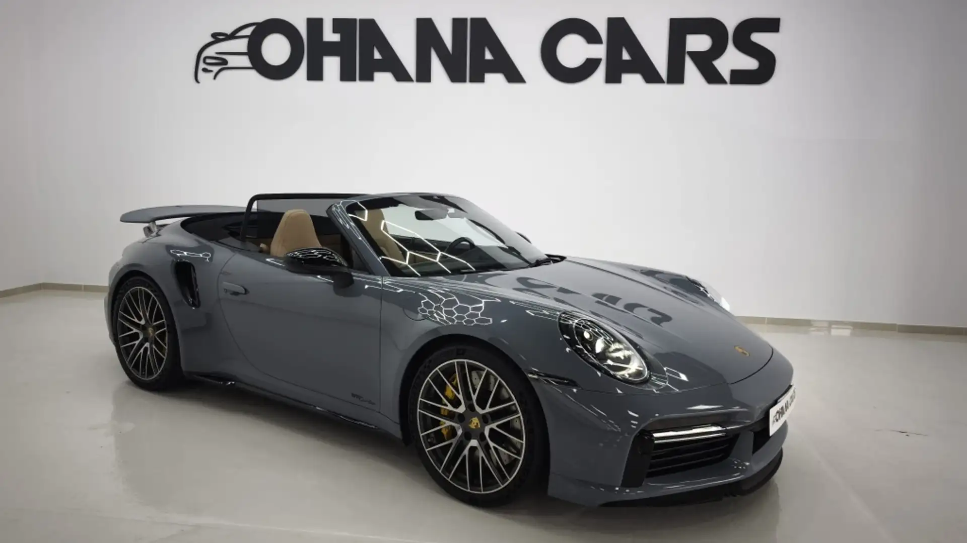 Porsche 992 Turbo Cabriolet PDK Gris - 2