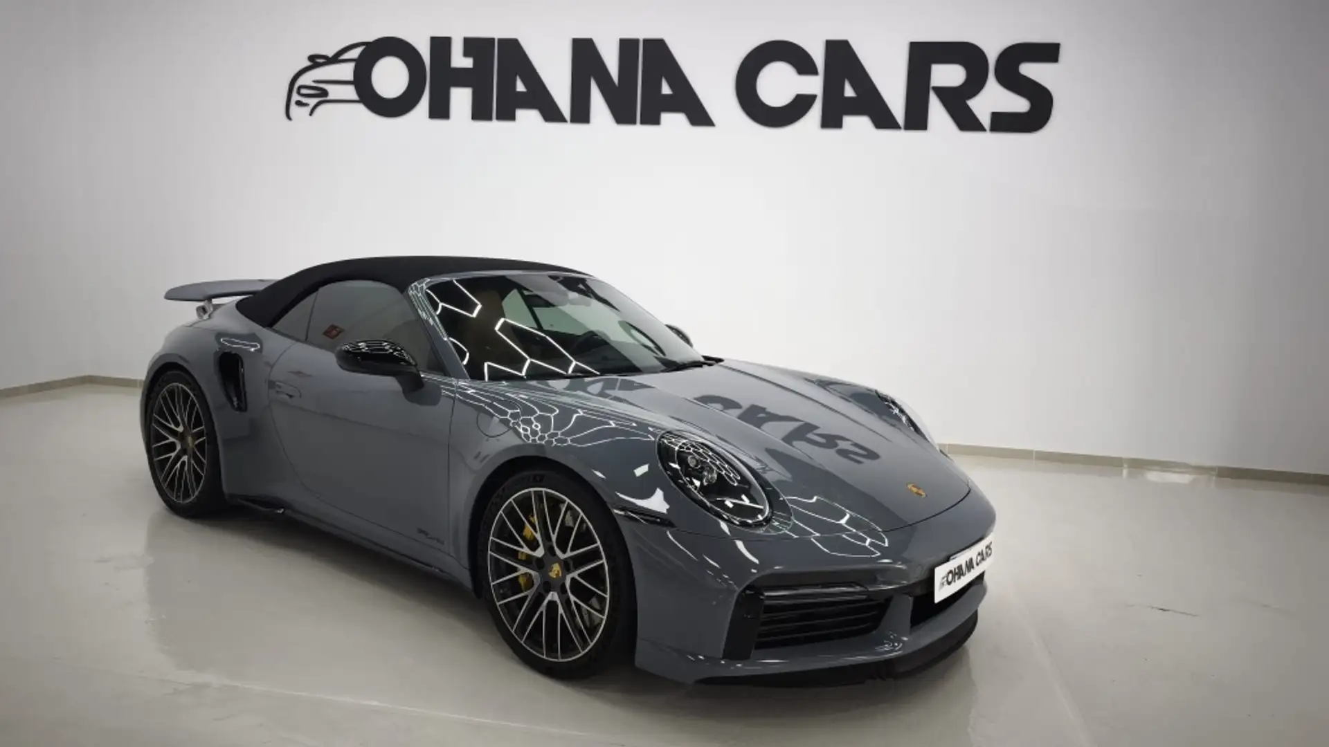 Porsche 992 Turbo Cabriolet PDK Gris - 1