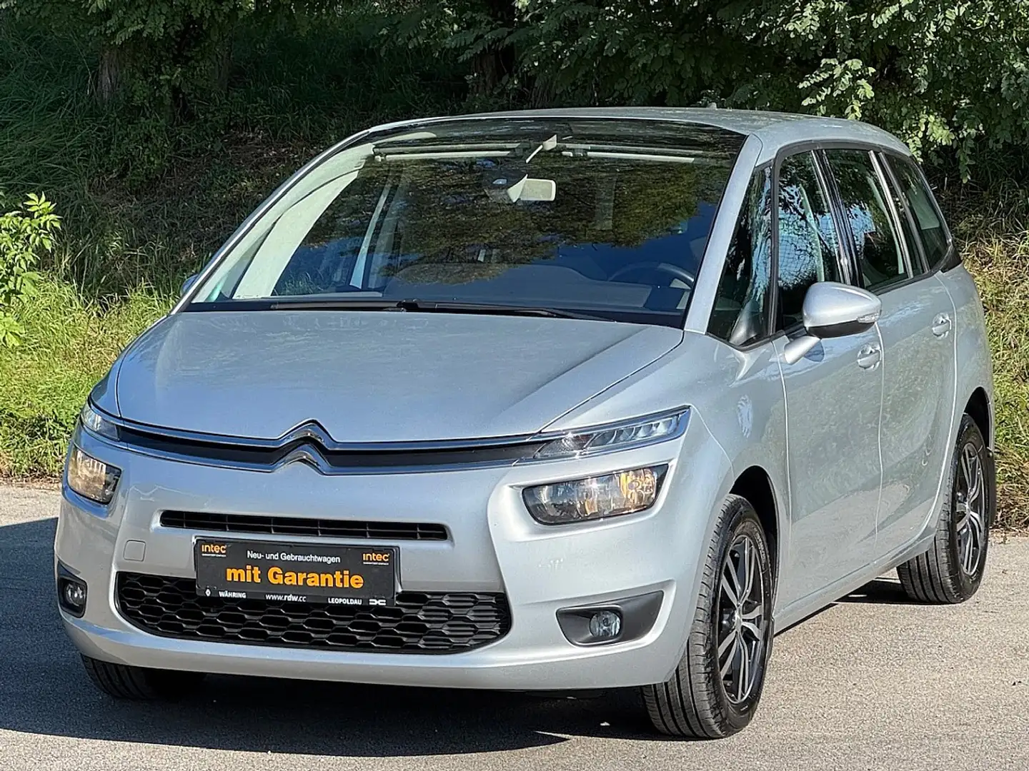 Citroen Grand C4 Picasso e-HDi 115 7Sitzer Grau - 1