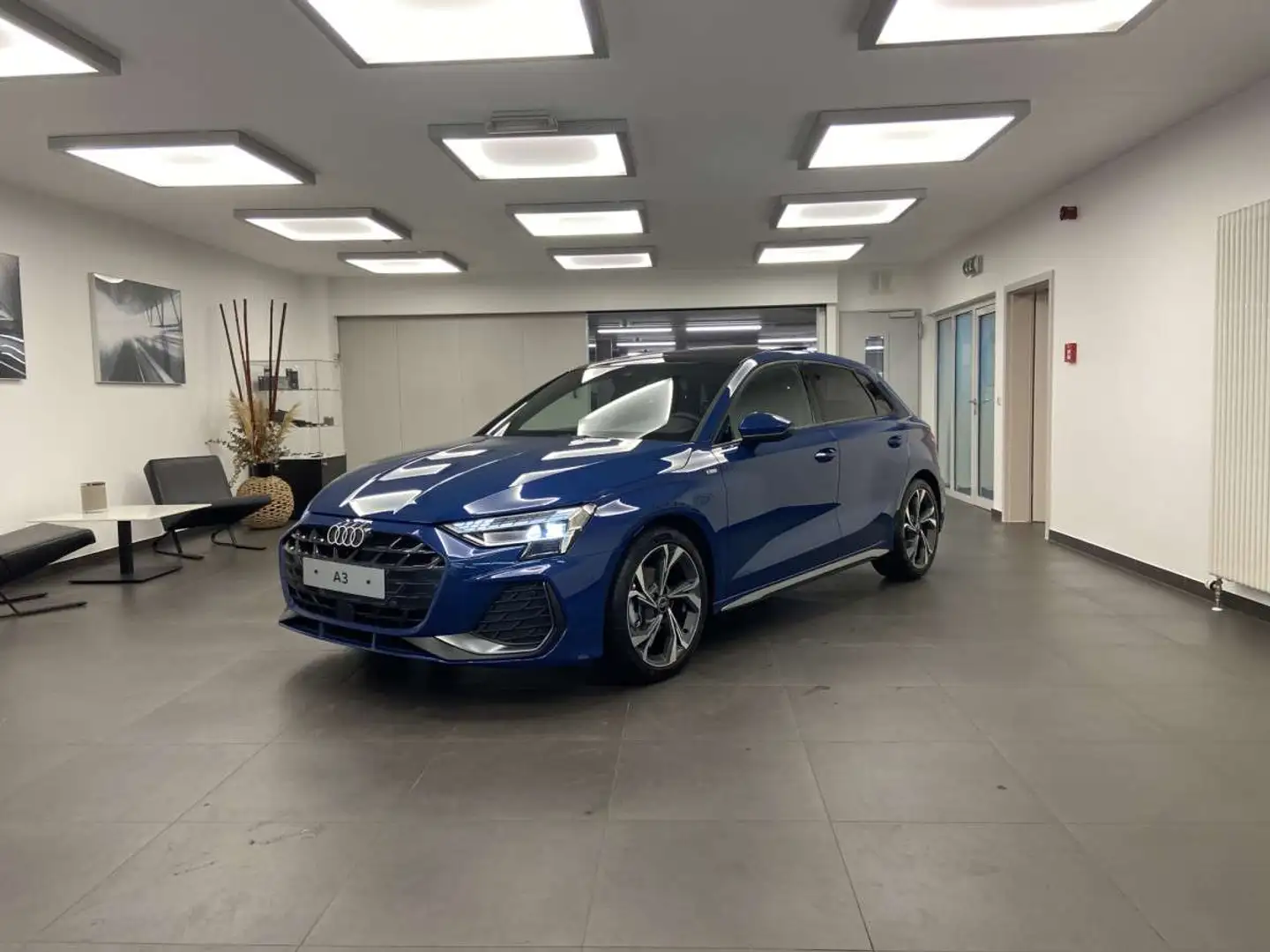 Audi A3 Sportback S line TFSI 150 CV S tronic Bleu - 1