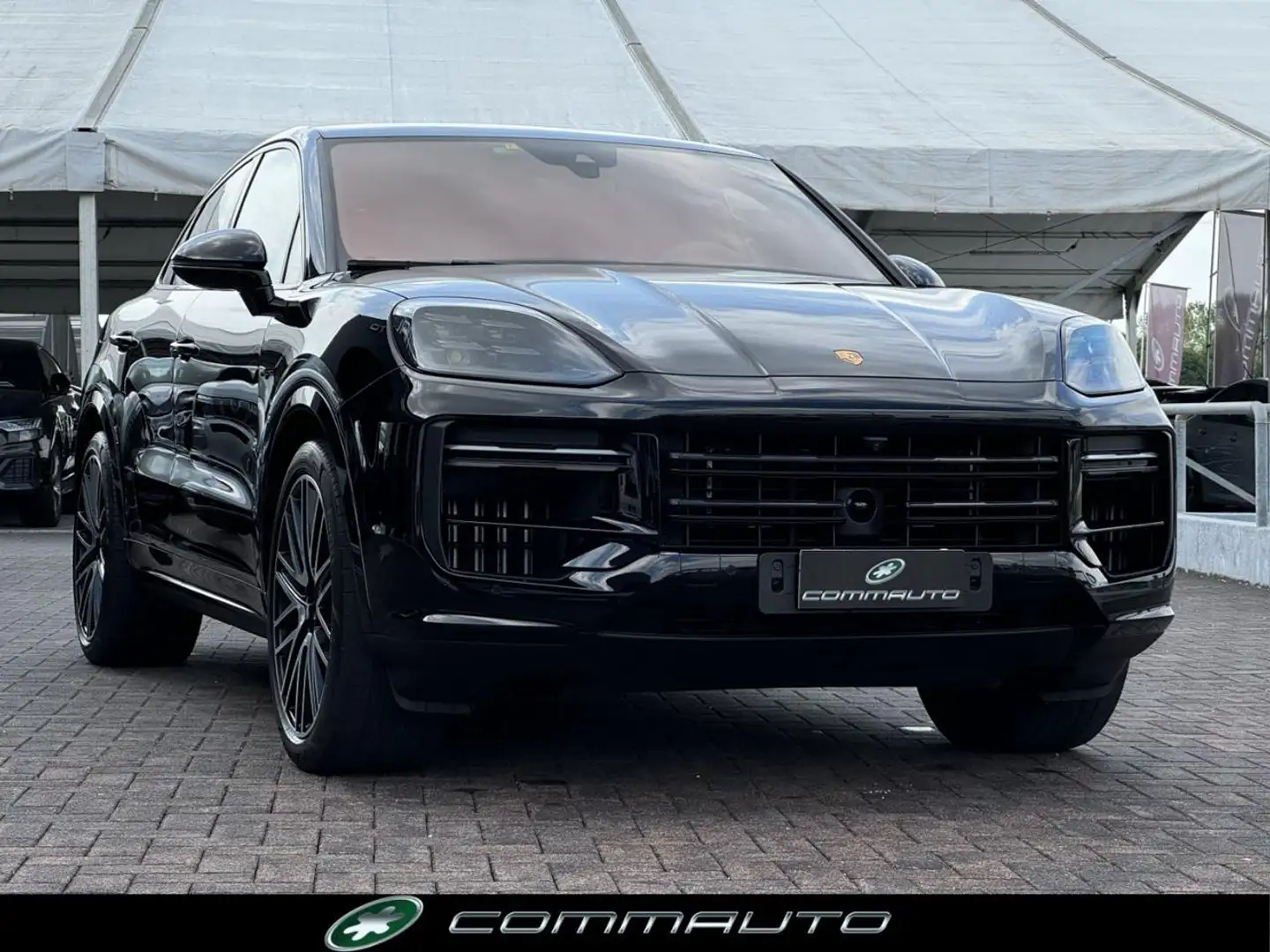 Porsche Cayenne Coupé 4.0 V8 Turbo E-Hybrid Zwart - 2