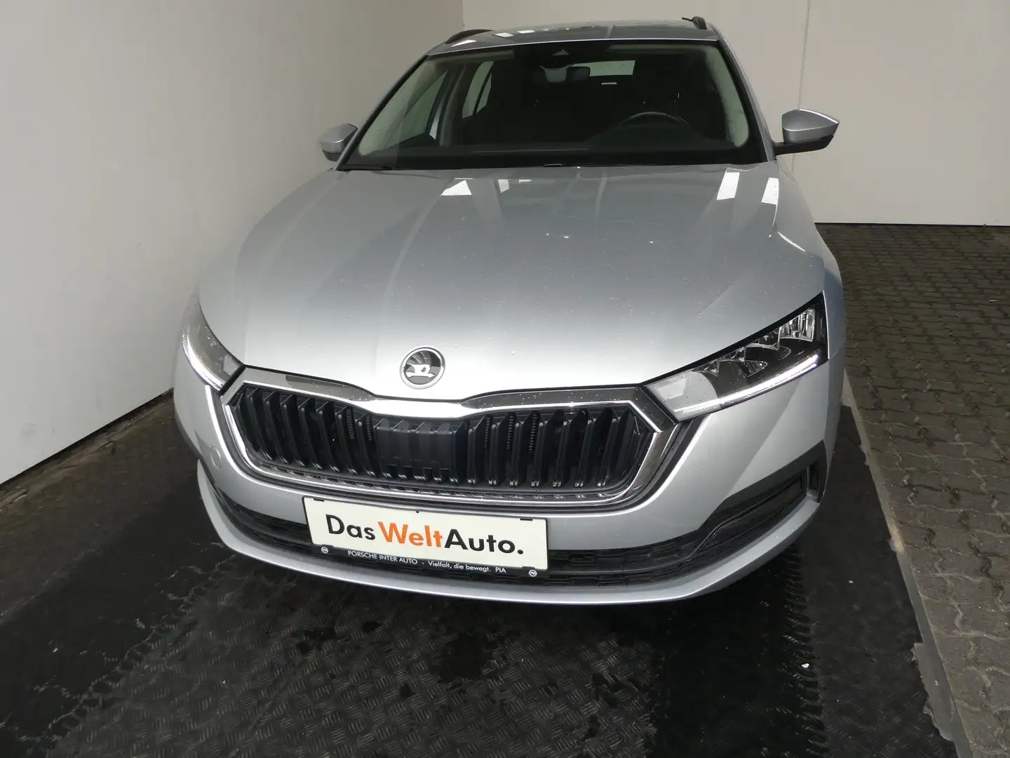 Skoda Octavia 4x4 Ambition TDI DSG Silber - 2