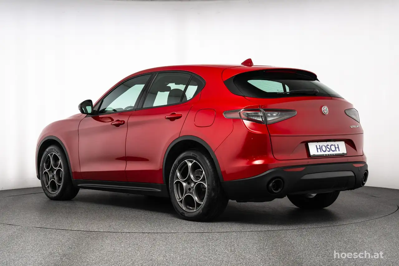 Alfa Romeo Stelvio 2023