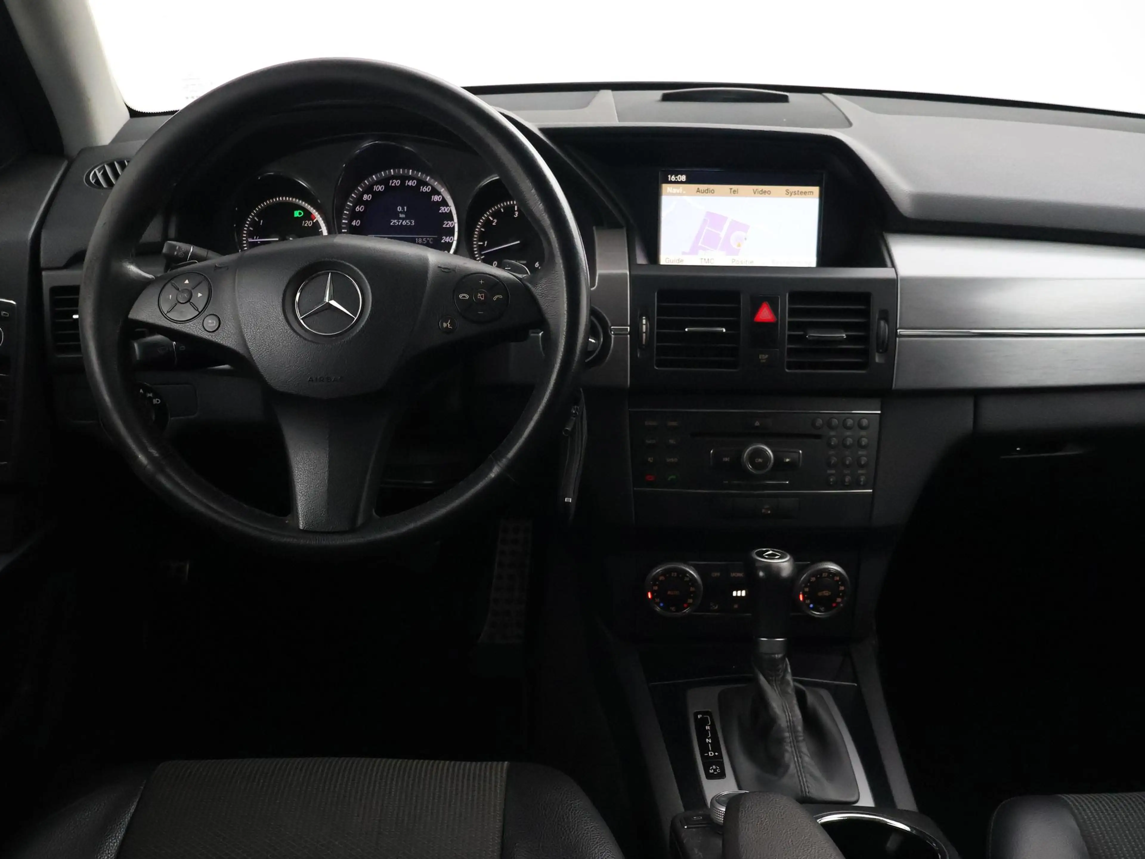 Mercedes-Benz GLK 320 CDI V6 224 PK AUT7 4-MATIC YOUNGTIMER + TREKHAAK 2 — photo 3