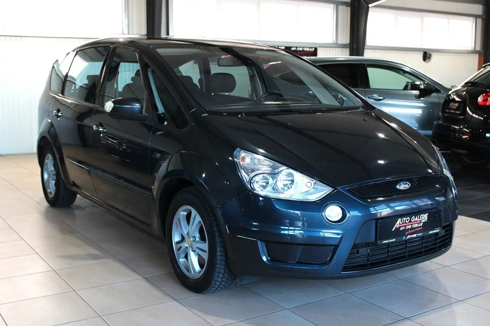 Ford S-Max Titanium2,0TDi*7Sitzer*Tüv NEU*AHK*PDC*SHZ Grey - 1