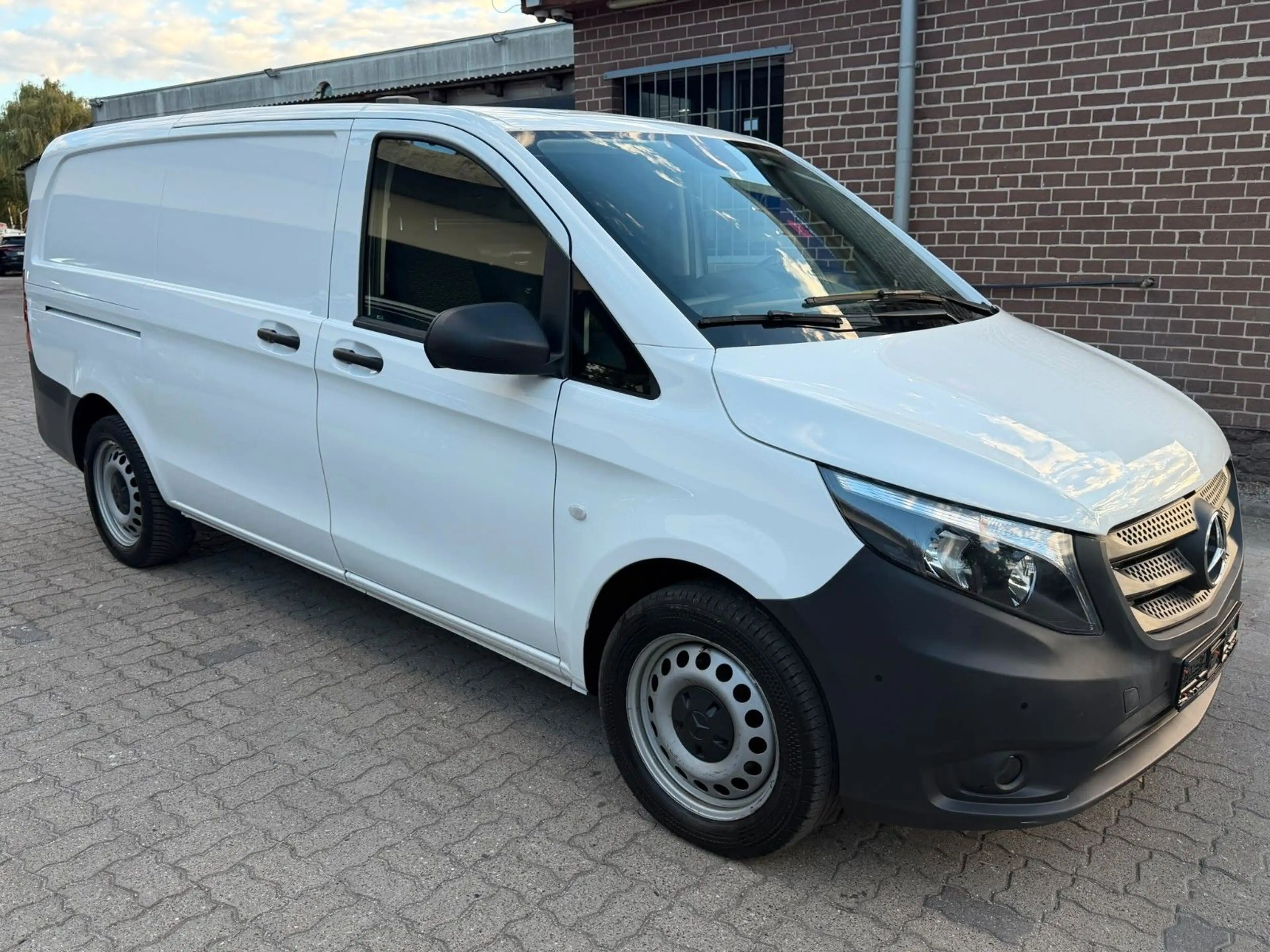 Mercedes-Benz Vito 116 CDI RWD lang PRO/9G-TR/R.Kamera/38TKM!