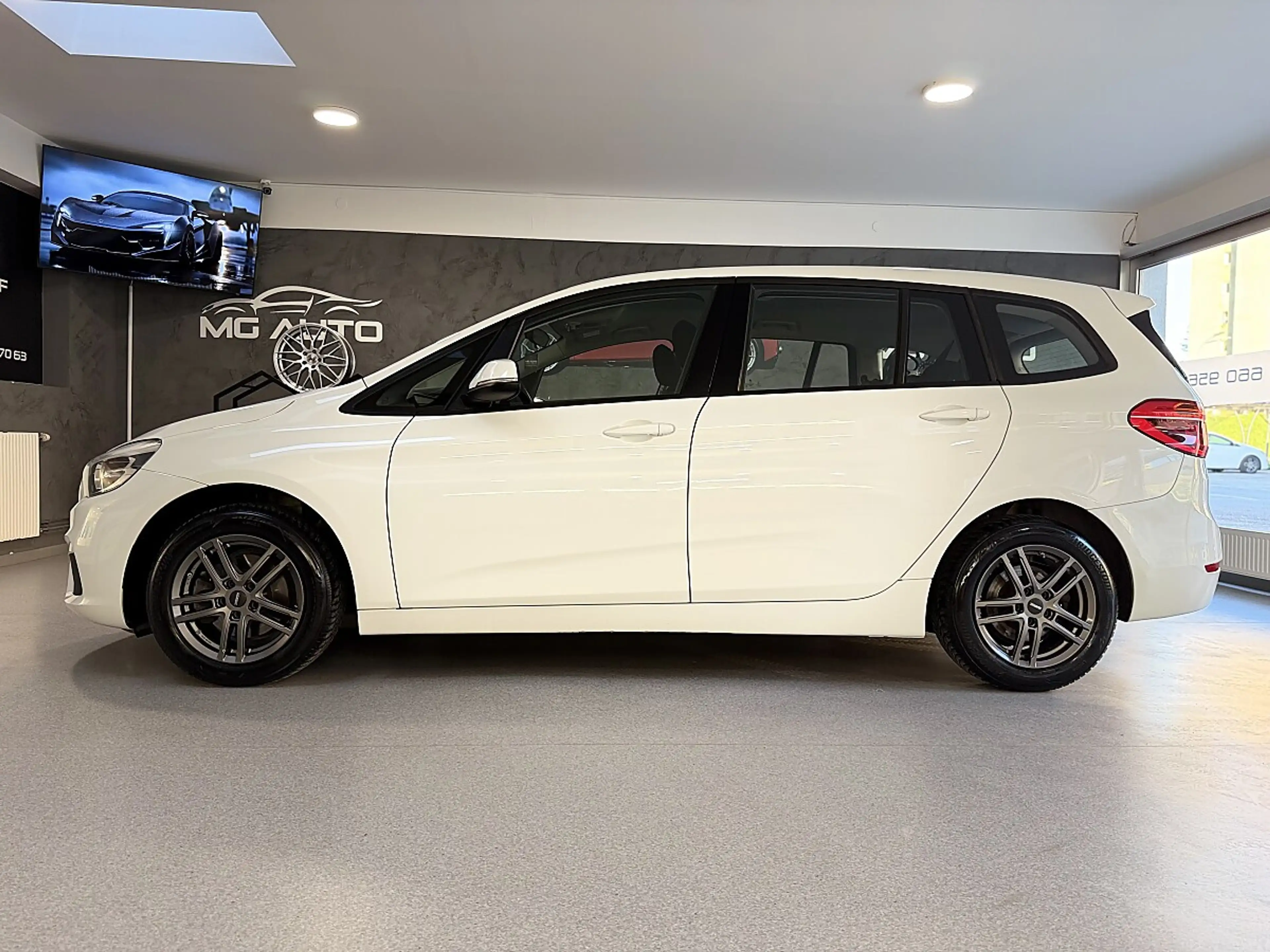BMW 216 d Gran Tourer Advantage Aut. — photo 4