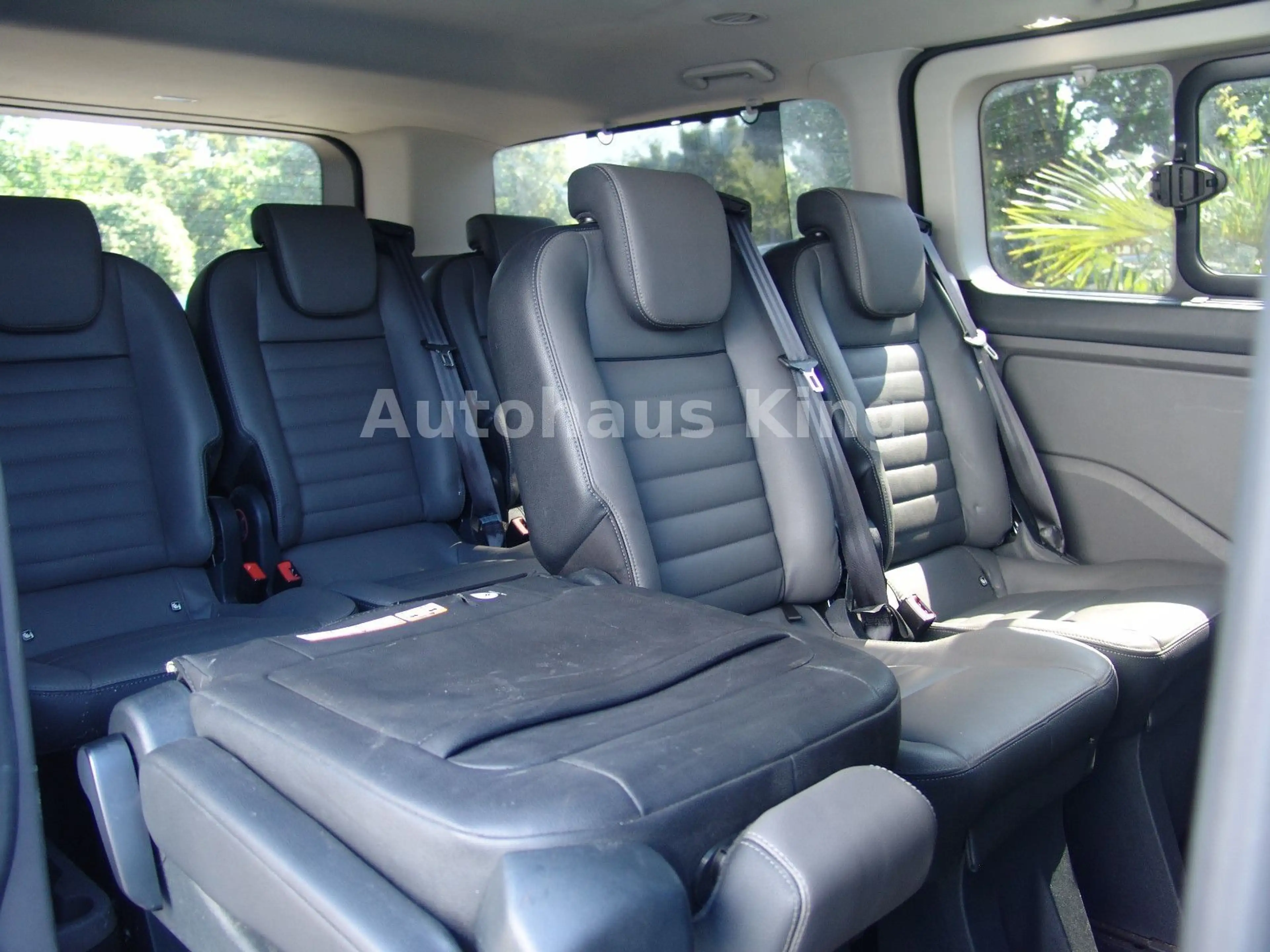 Ford Tourneo Custom Titanium X L2-Optik/Leder/9Si/NAV — photo 2