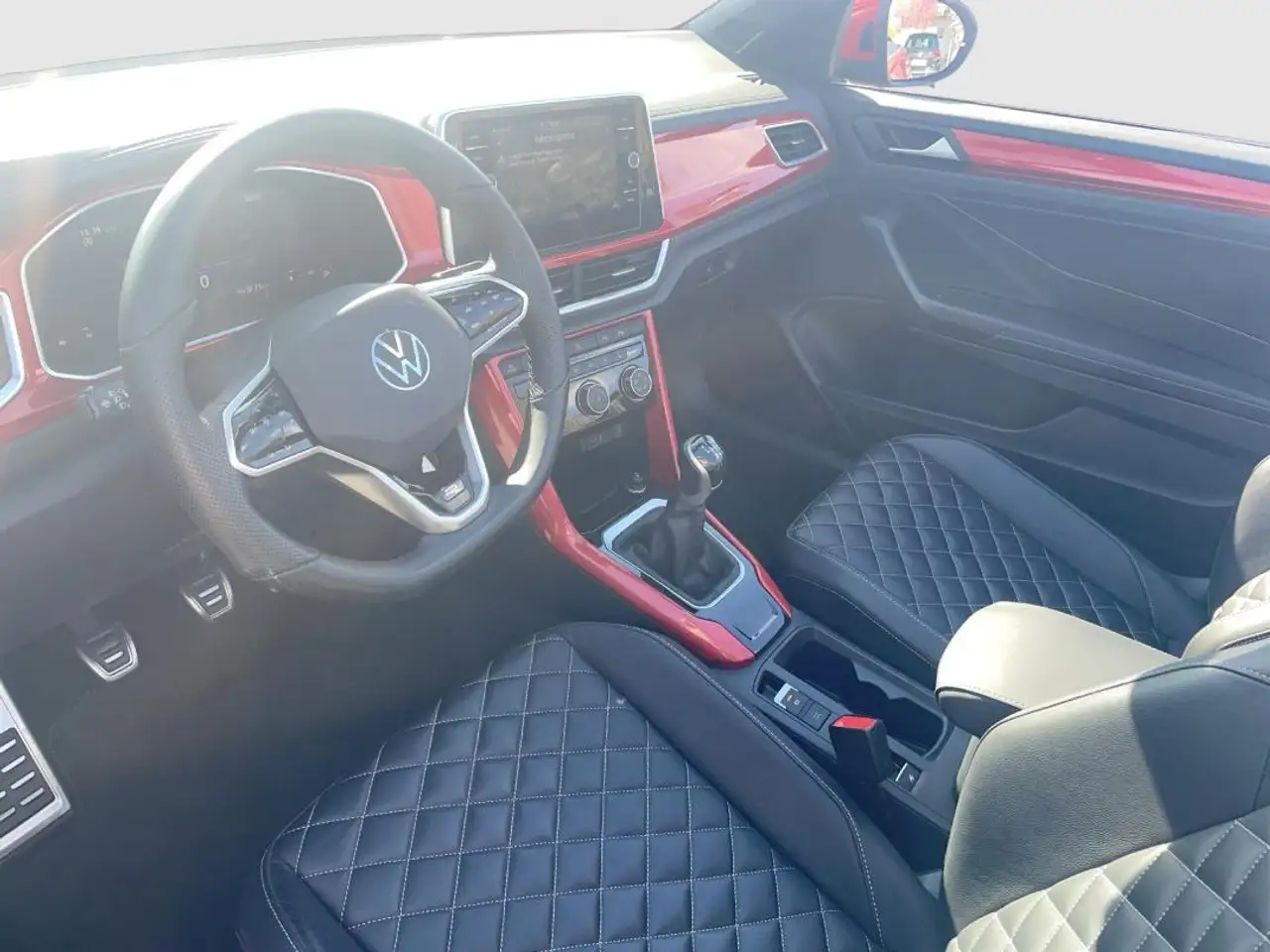 Volkswagen T-Roc Cabrio R-Line 1.5 TSI LEDER+NAV 9