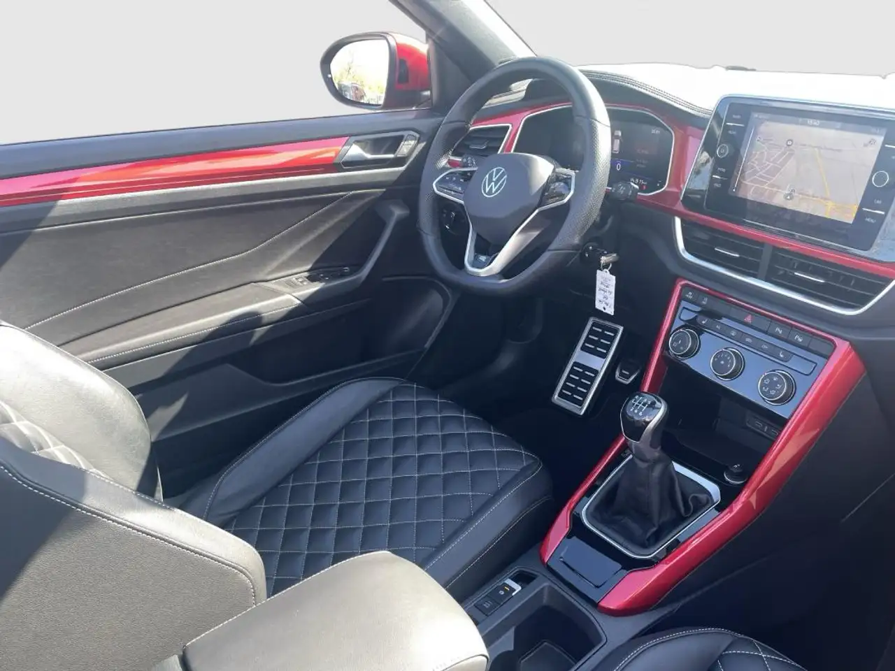 Volkswagen T-Roc Cabrio R-Line 1.5 TSI LEDER+NAV 12