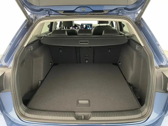 Volkswagen Golf view 7