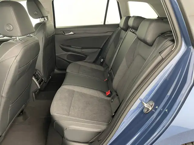 Volkswagen Golf view 11