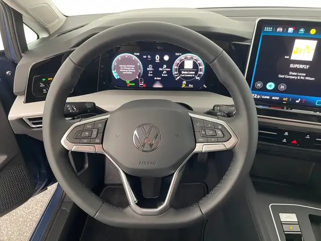 Volkswagen Golf view 12