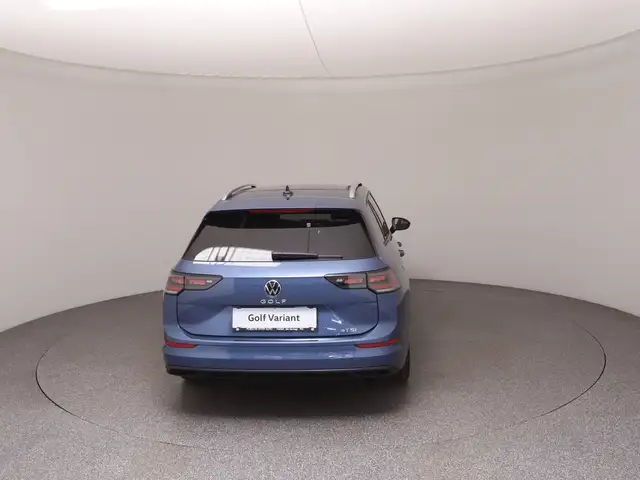 Volkswagen Golf view 6