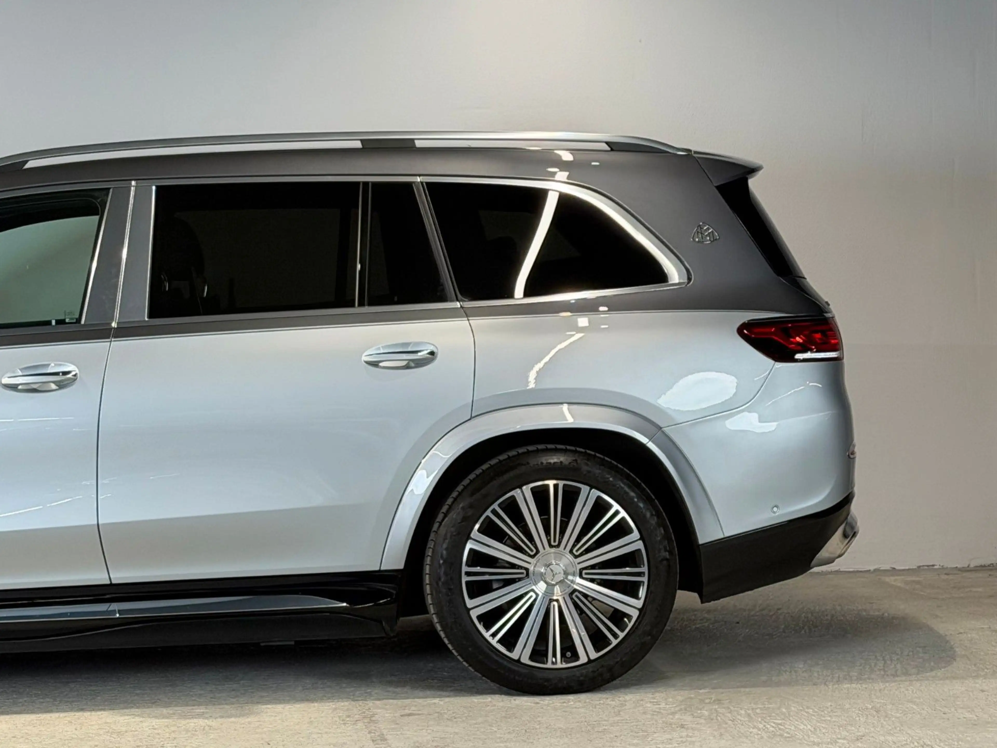 Mercedes-Benz GLS 600 4Matic Maybach — photo 7
