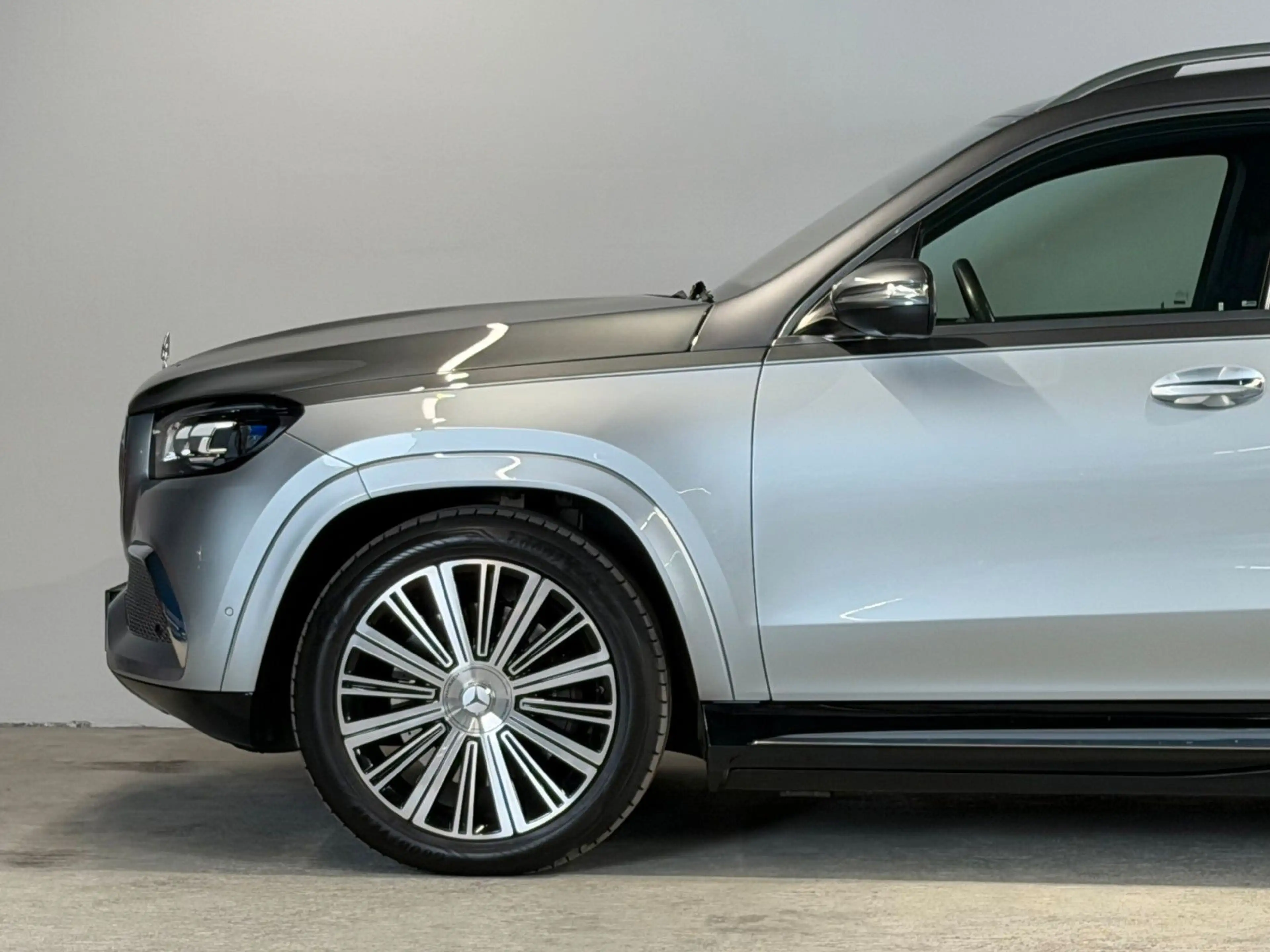 Mercedes-Benz GLS 600 4Matic Maybach — photo 6