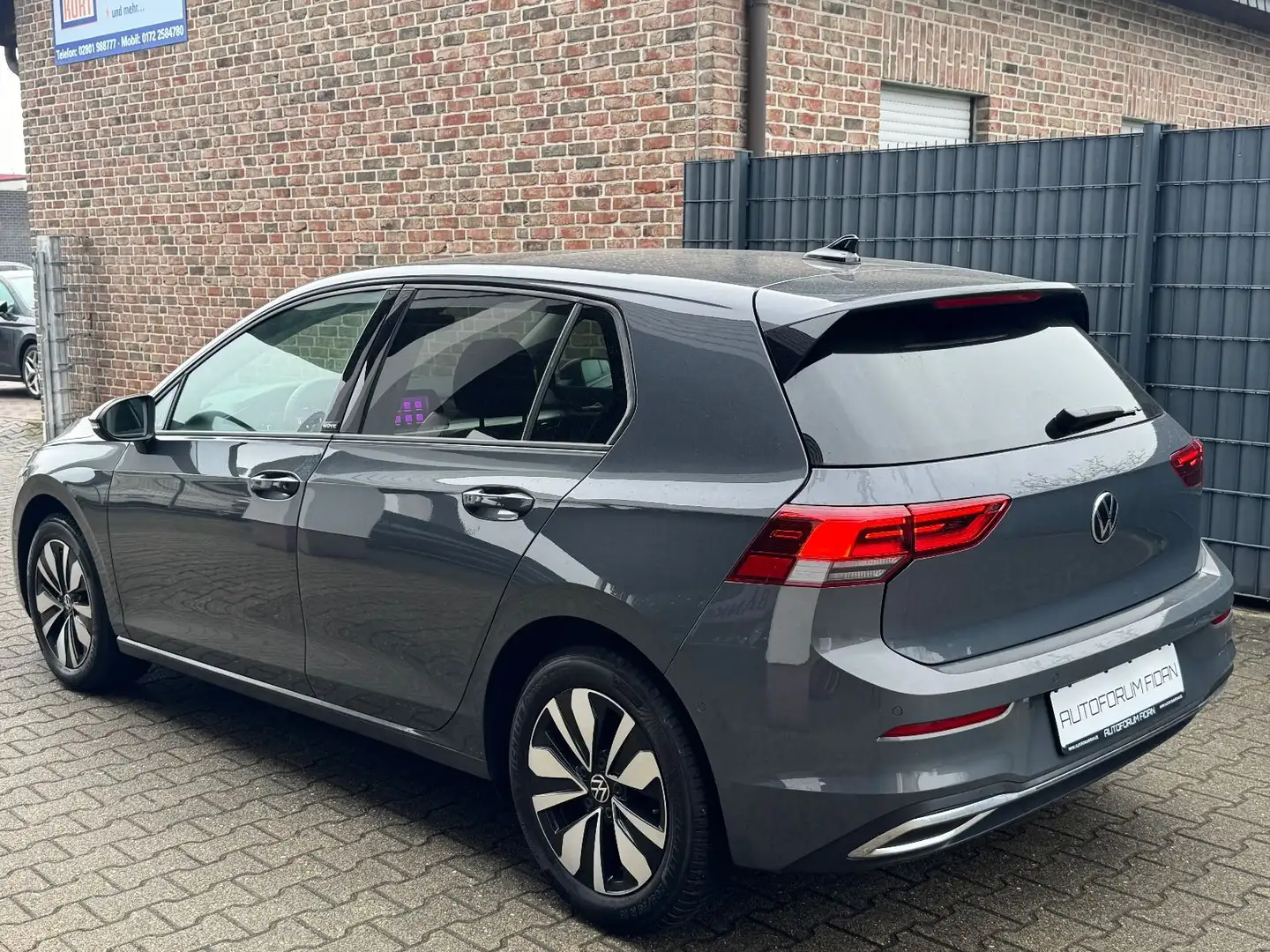 Volkswagen Golf VIII Lim. HEADUP|CARPLAY|PANO|HARMAN-KARDON Grau - 2