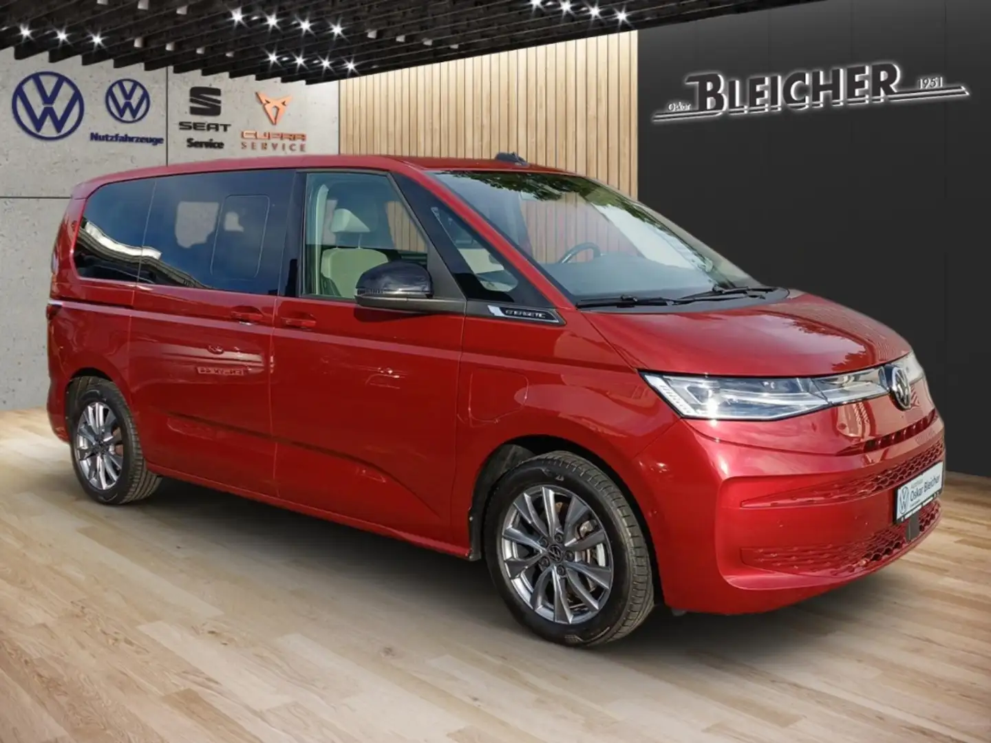 Volkswagen T7 Multivan 1.4 TSI eHybrid ''Energetic'' AHK+Travel-Ass. Rood - 2