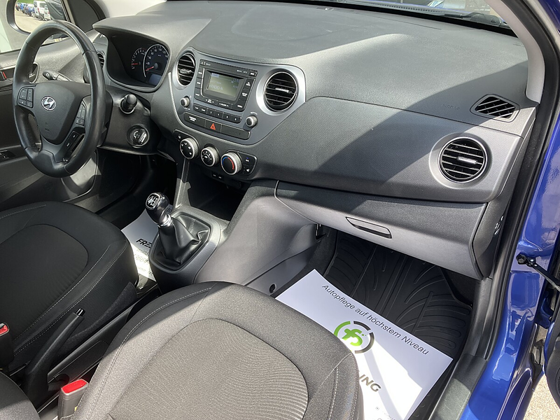 Hyundai i10 1,0 Run Klima Sitzheizung Einparkhilfe Bluetooth — photo 11