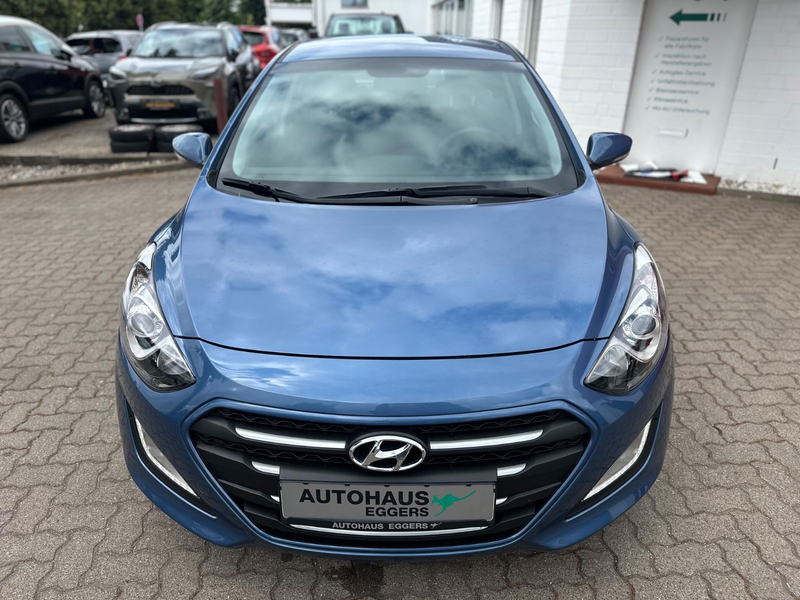 Hyundai i30 1.4 blue Trend/NAVI/KLIMA/PDC/LMF/KAM — photo 3