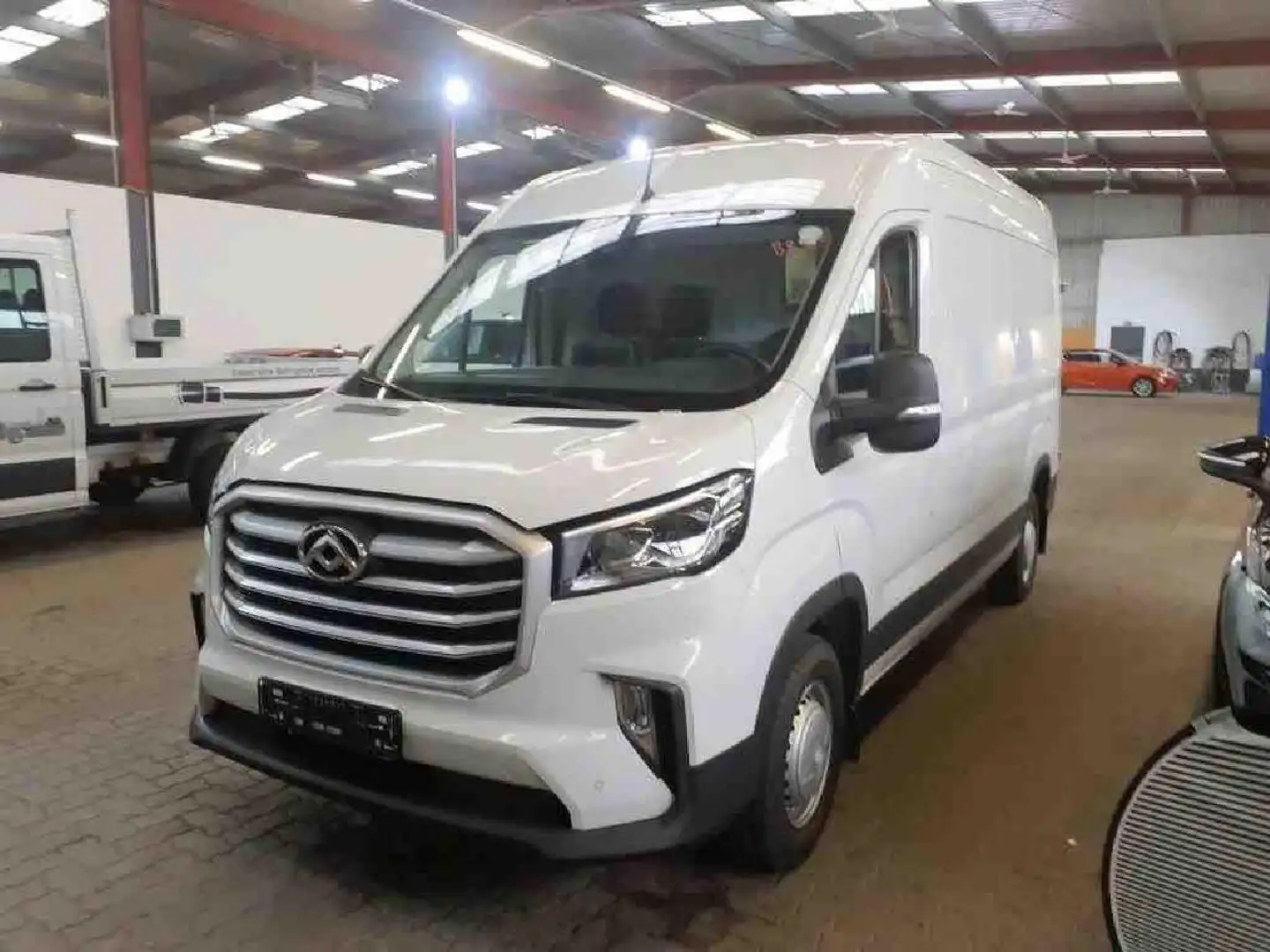 Maxus Deliver 9 L3H2 Blanco - 1