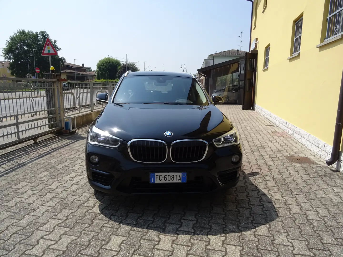 BMW X1 X1 F48 xdrive18d Sport auto Nero - 2