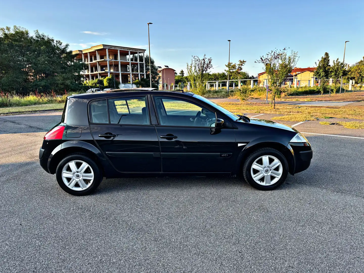 Renault Megane Megane 5p 1.5 dci Confort Dynamique 105cv Nero - 2