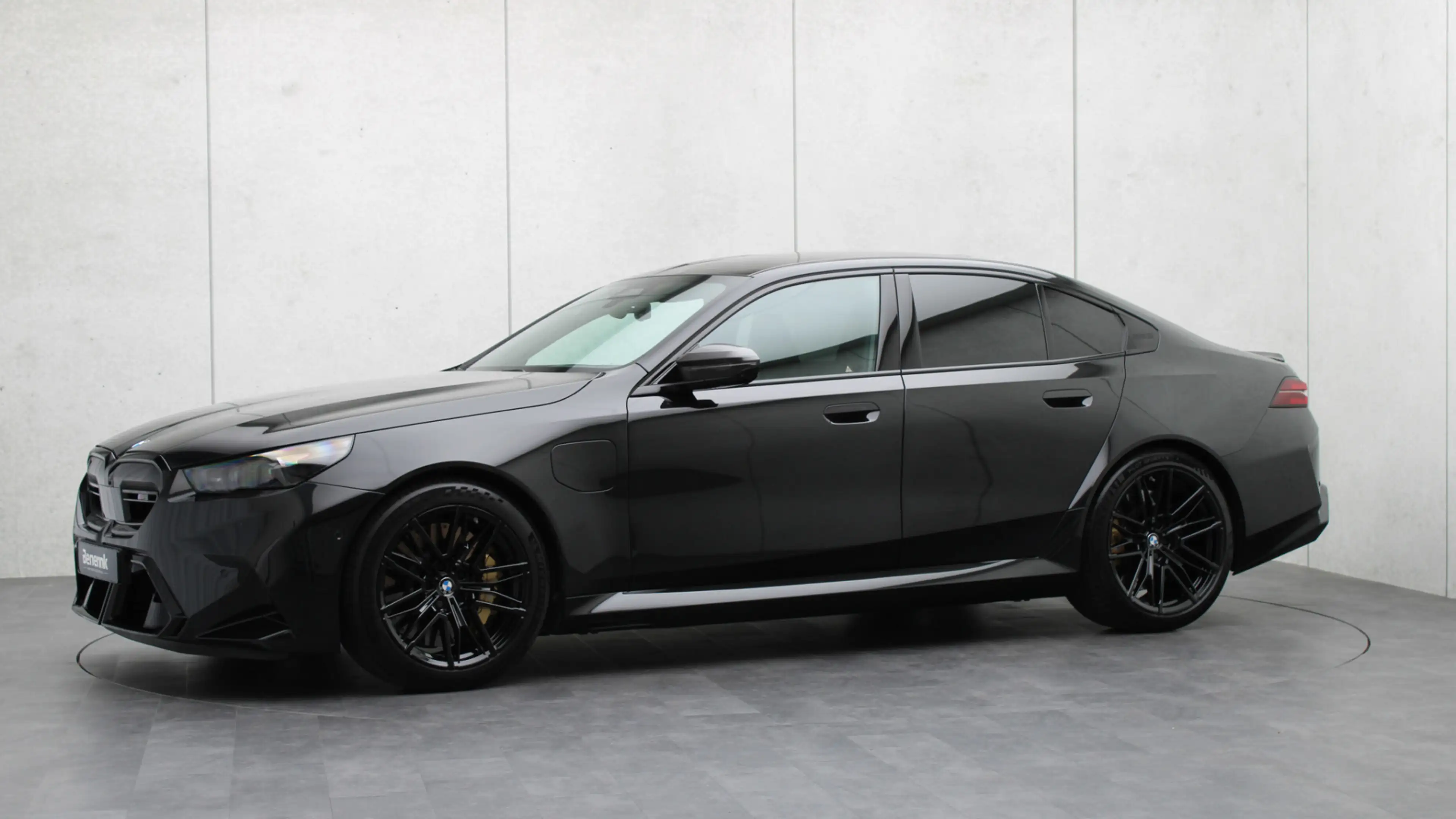 BMW M5 Sedan | Ultimate Package | M Drivers Package | Bow — photo 42