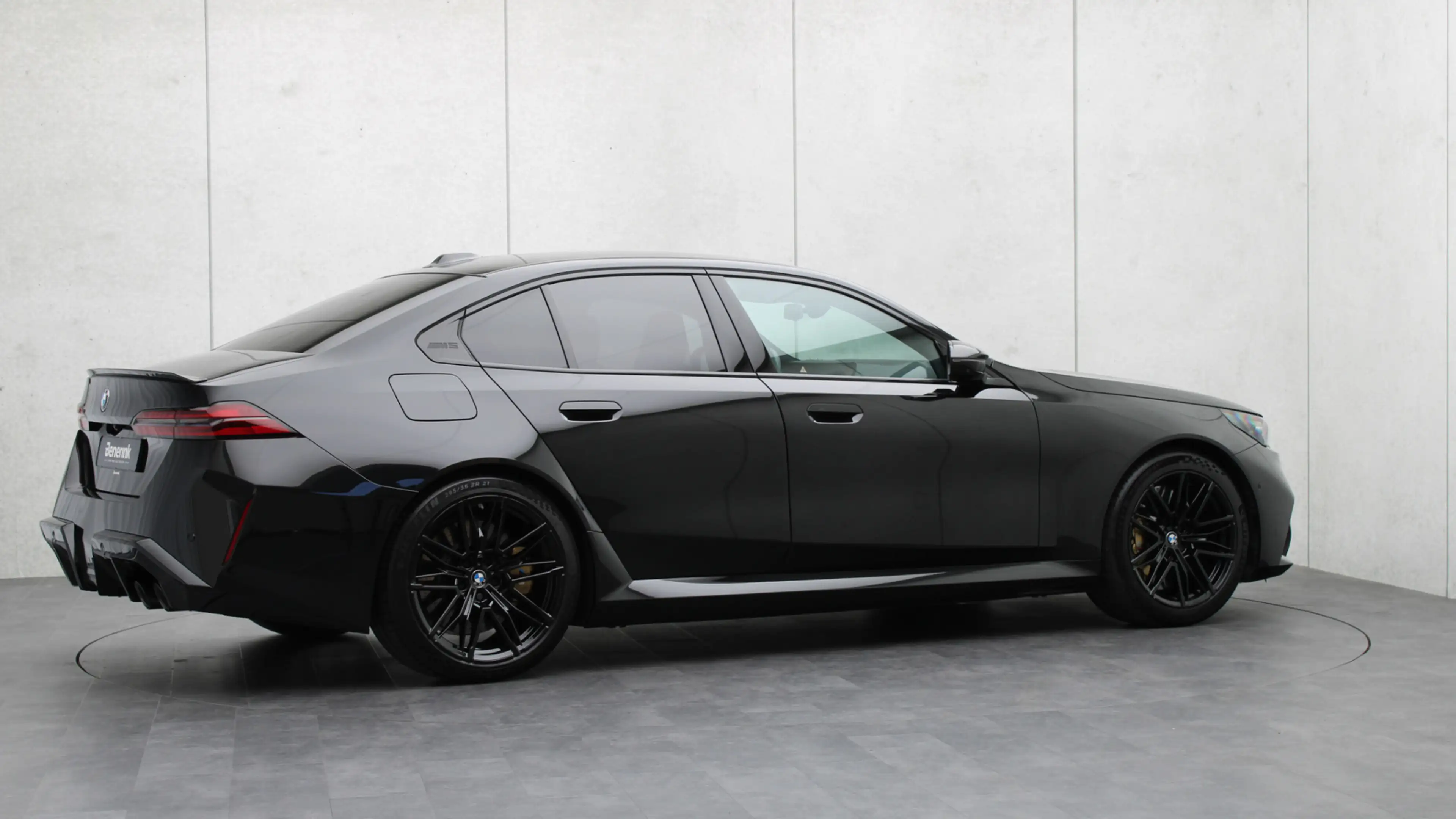 BMW M5 Sedan | Ultimate Package | M Drivers Package | Bow — photo 45