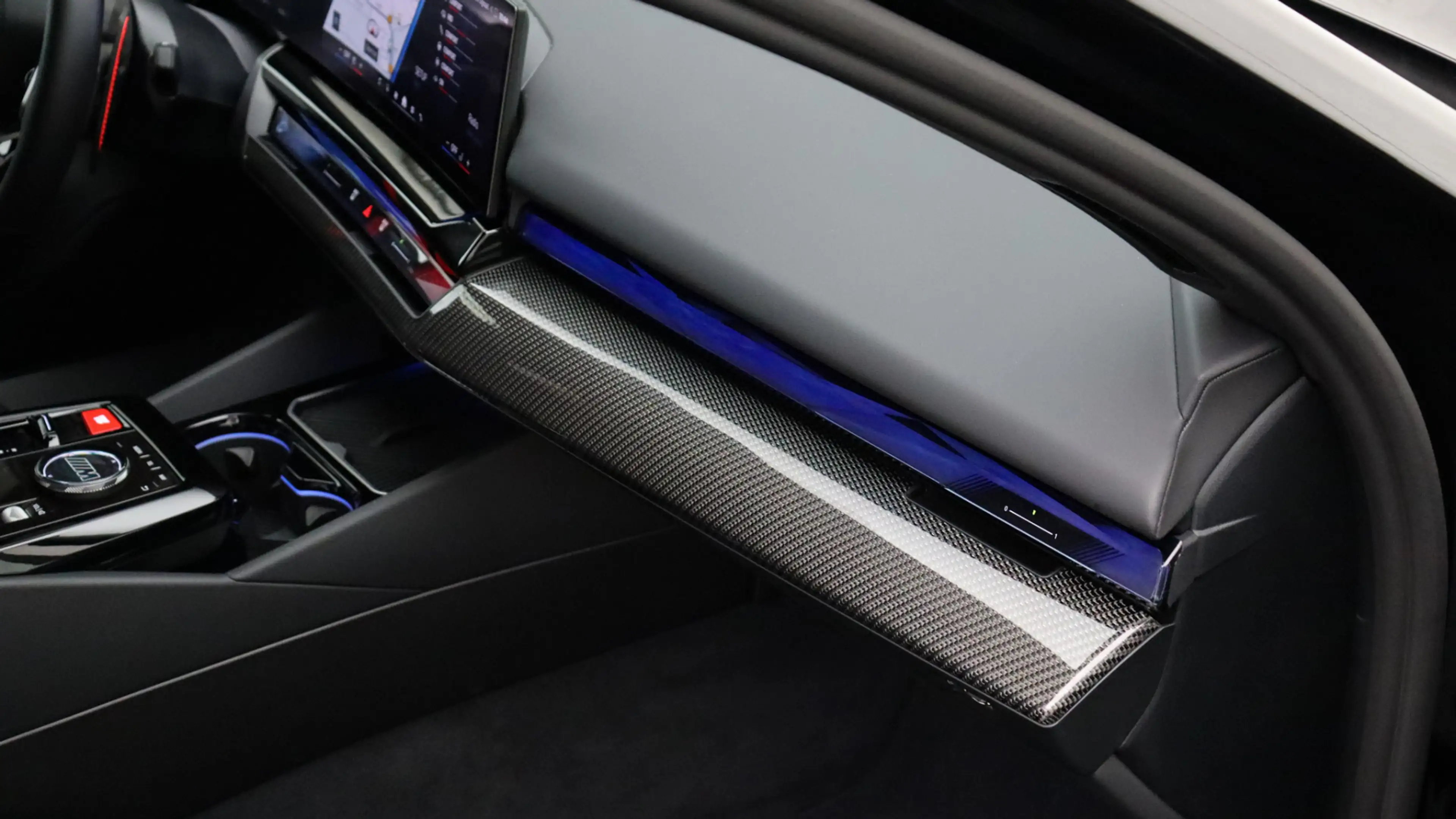 BMW M5 Sedan | Ultimate Package | M Drivers Package | Bow — photo 30