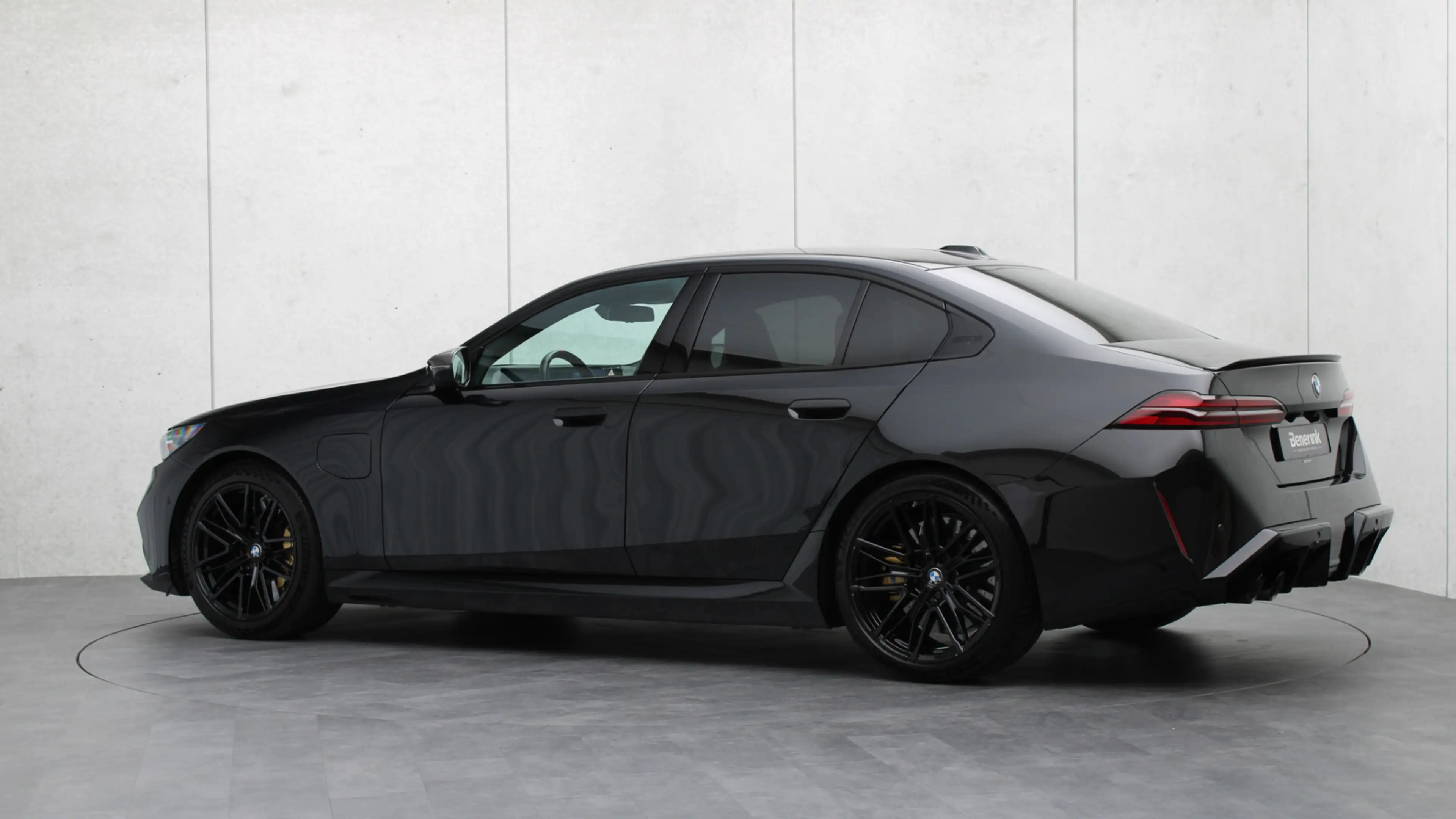 BMW M5 Sedan | Ultimate Package | M Drivers Package | Bow — photo 43