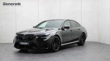 Sedan | Ultimate Package | M Drivers Package | Bow