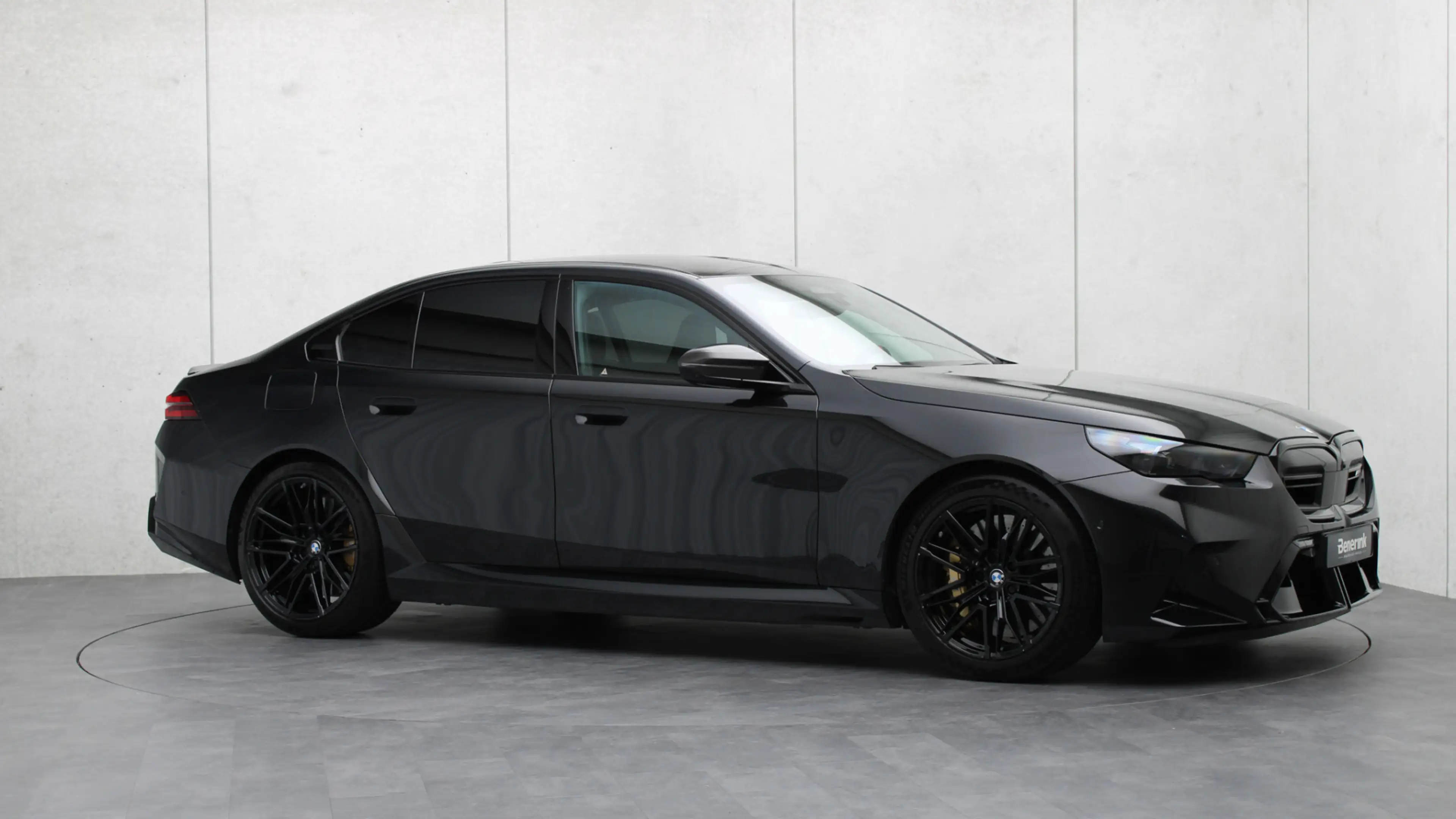 BMW M5 Sedan | Ultimate Package | M Drivers Package | Bow — photo 47