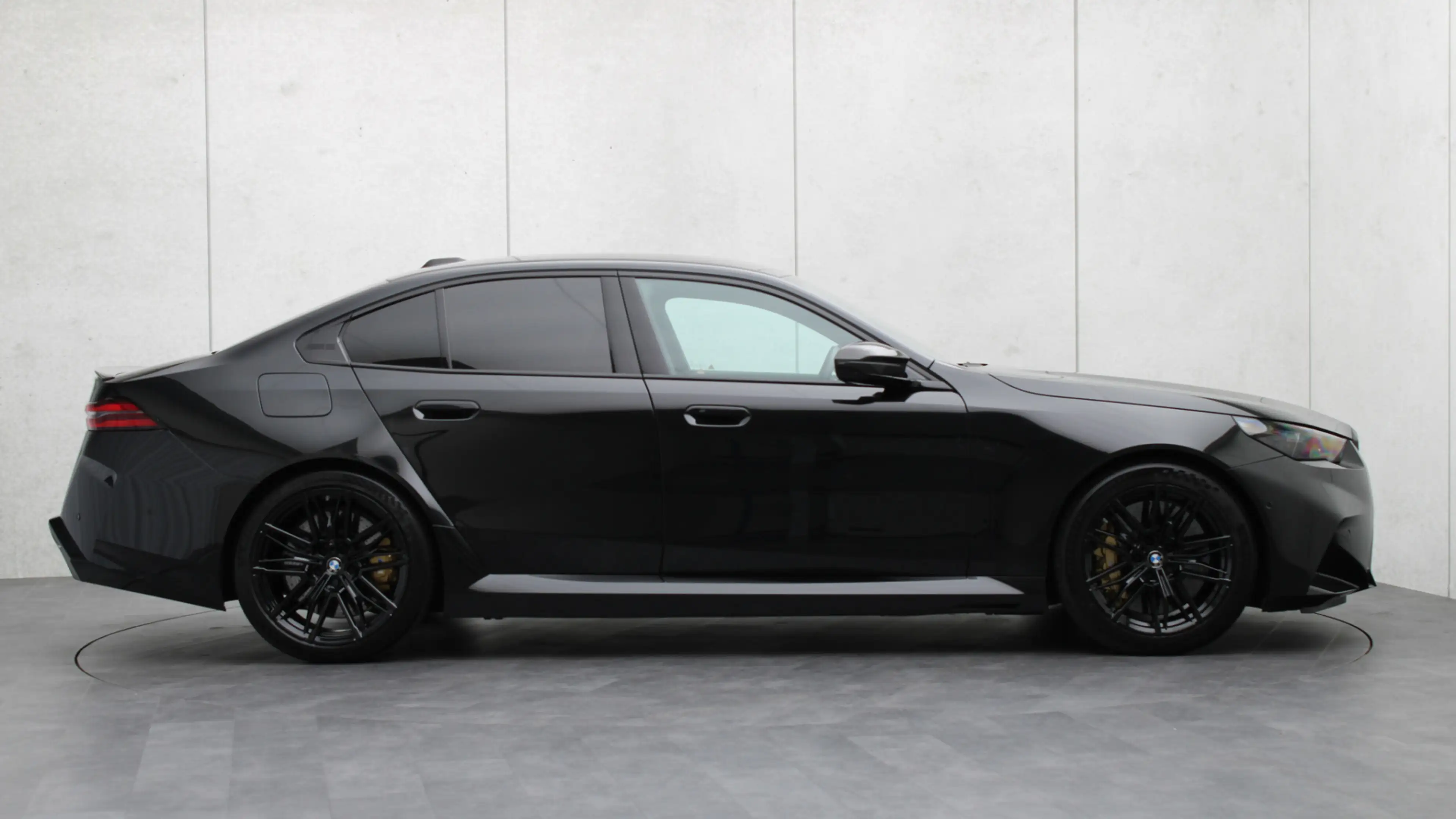 BMW M5 Sedan | Ultimate Package | M Drivers Package | Bow — photo 46