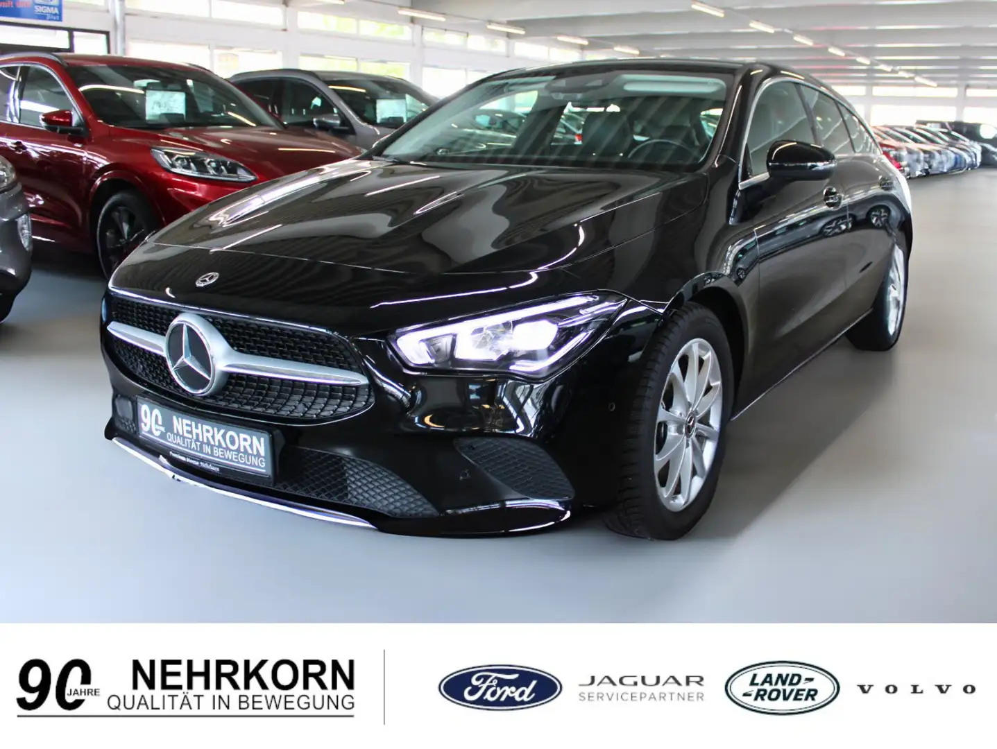 Mercedes-Benz CLA 180 Shooting Brake LED SHZ NAVI DAB High End uvm. Schwarz - 1