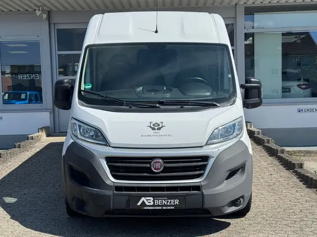 Fiat Ducato view 2