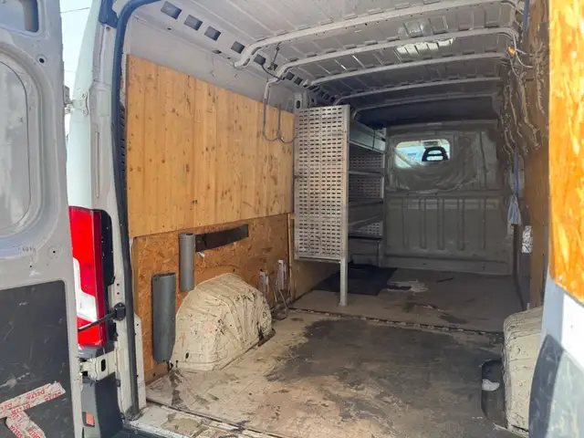 Fiat Ducato view 8